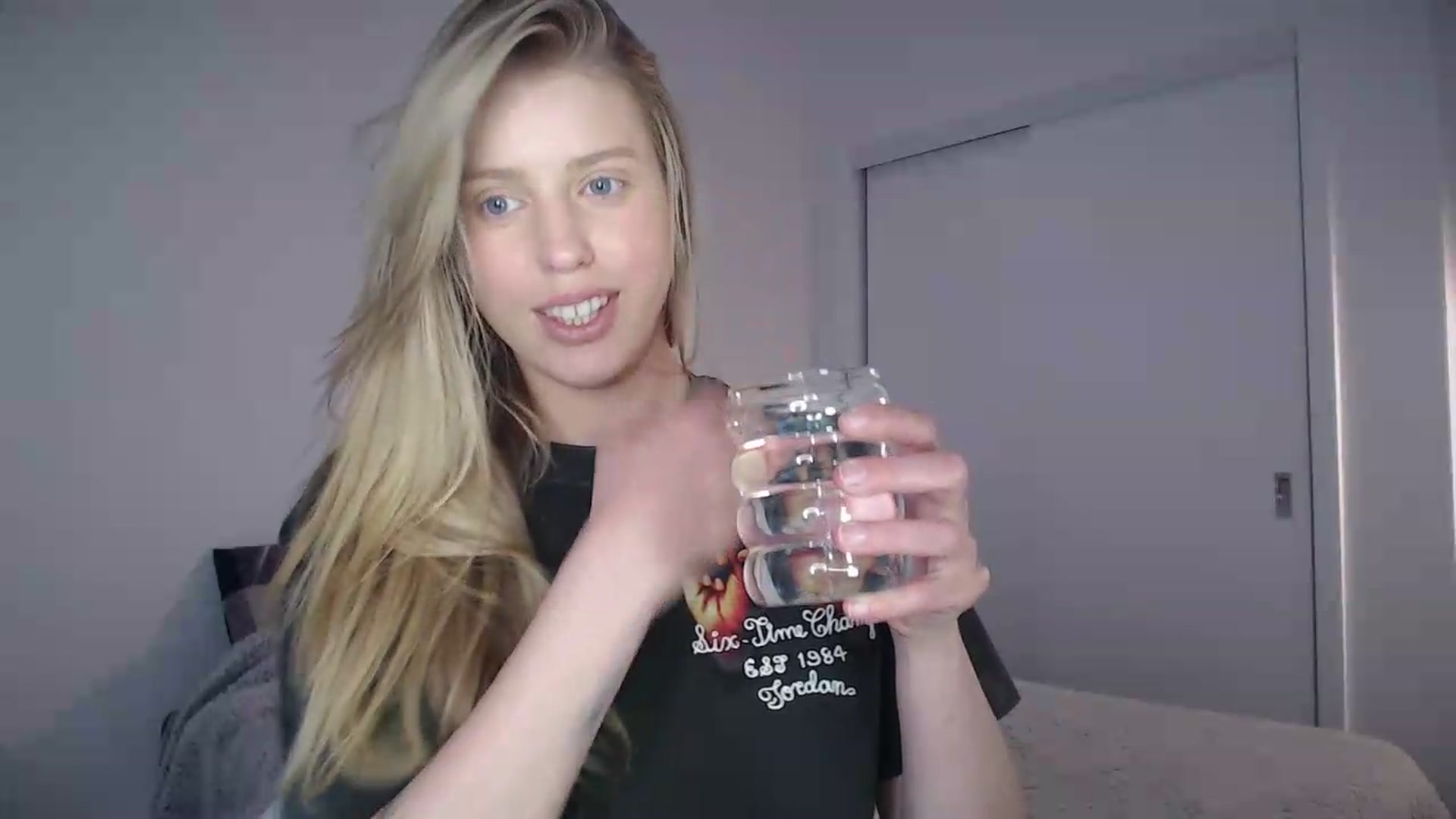 Gallery image thumbnail from LIONESS_1's myfreecams stream on, 07/27/2026, 19:02 image 15 of 20