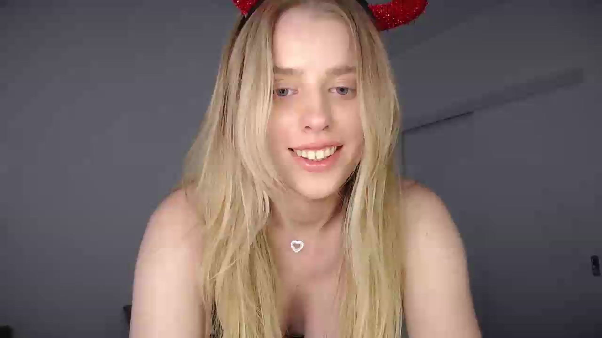 Gallery image thumbnail from LIONESS_1's myfreecams stream on, 08/01/2026, 20:32 image 9 of 20