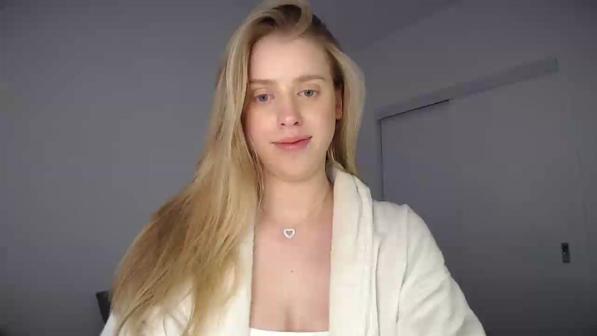 Gallery image thumbnail from LIONESS_1's myfreecams stream on, 08/01/2026, 21:42 image 1 of 20