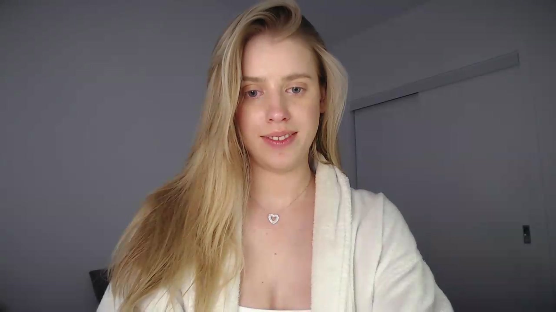 Gallery image thumbnail from LIONESS_1's myfreecams stream on, 08/01/2026, 21:42 image 3 of 20