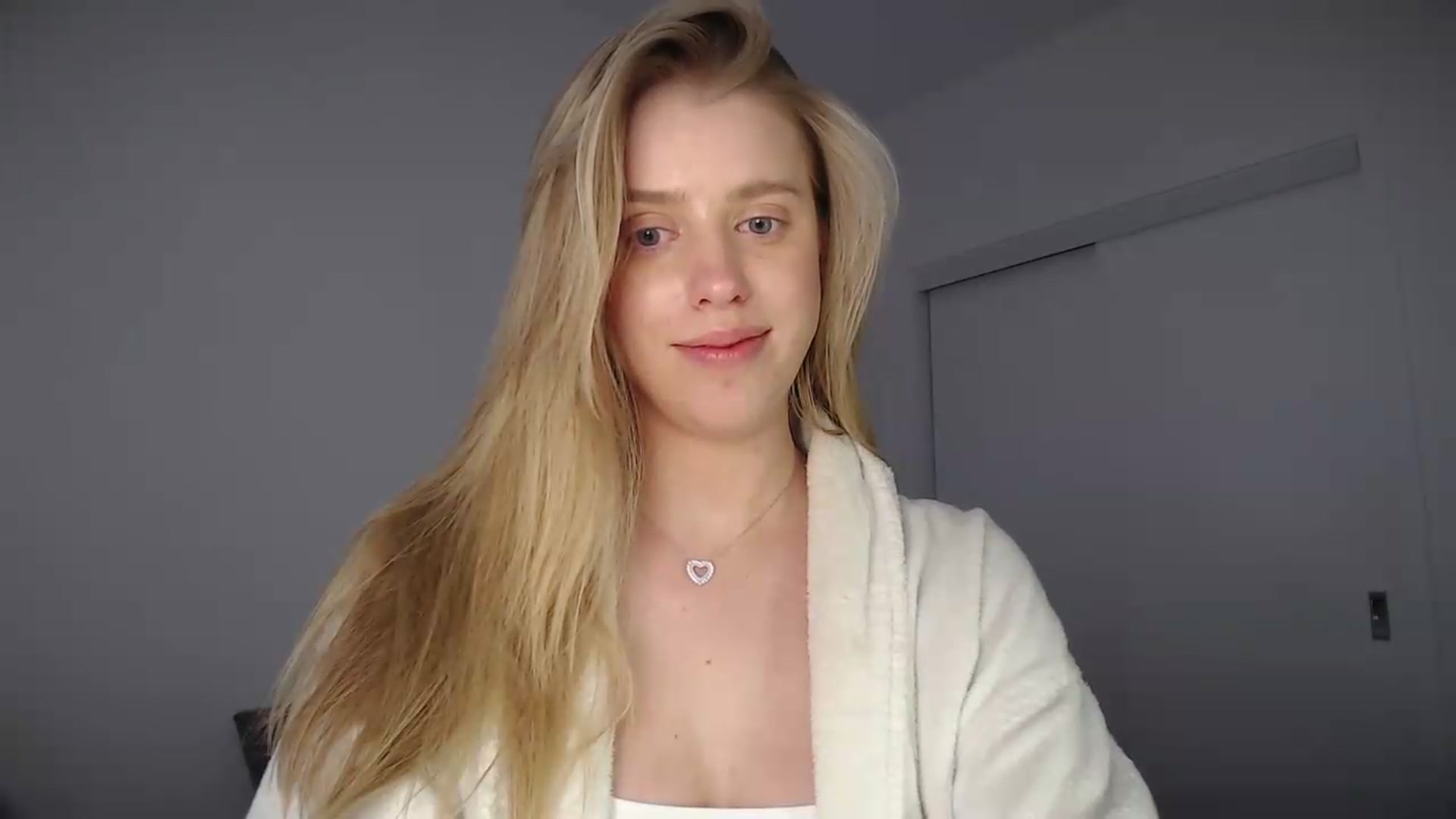 Gallery image thumbnail from LIONESS_1's myfreecams stream on, 08/01/2026, 21:42 image 4 of 20