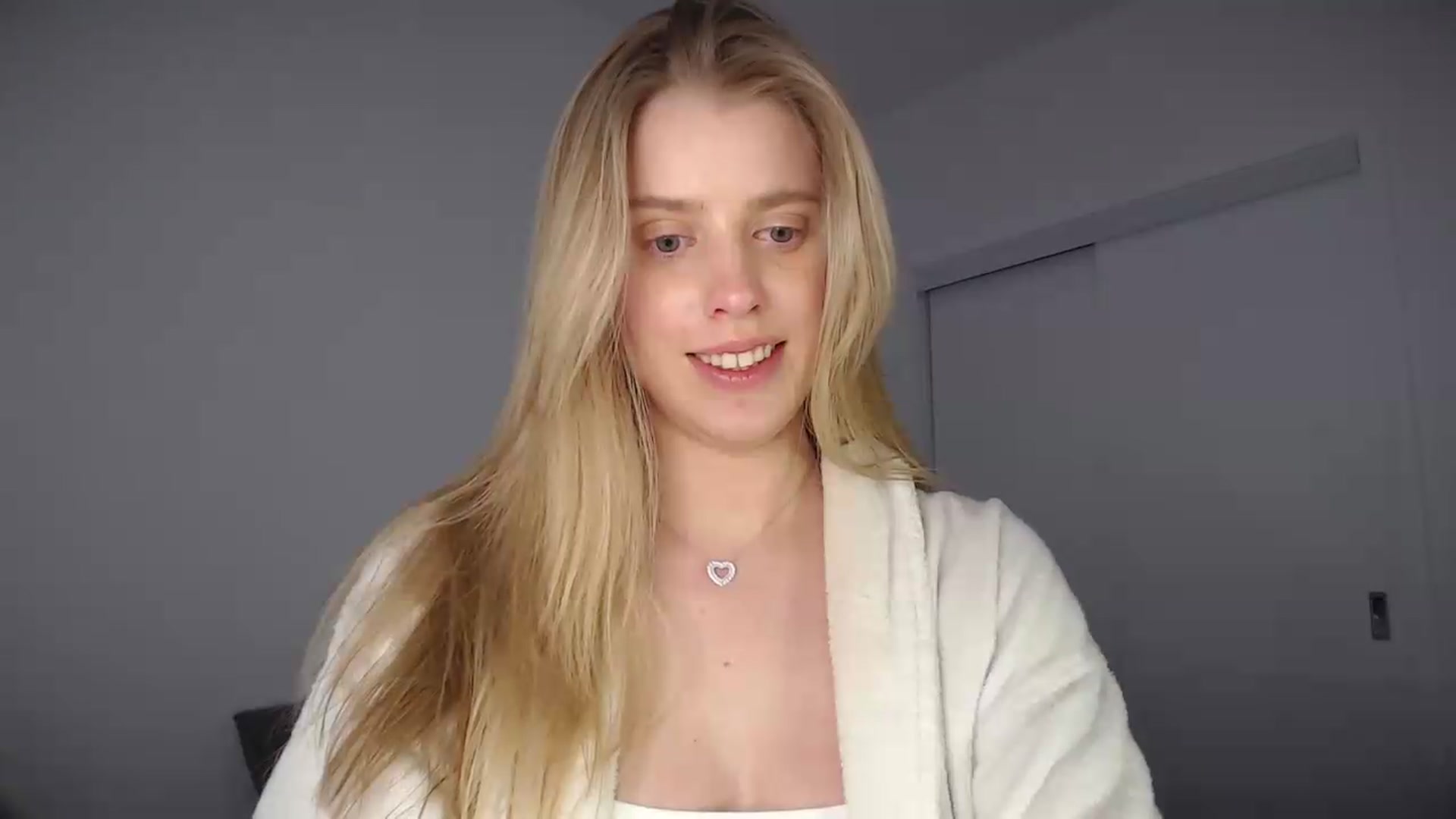 Gallery image thumbnail from LIONESS_1's myfreecams stream on, 08/01/2026, 21:42 image 8 of 20