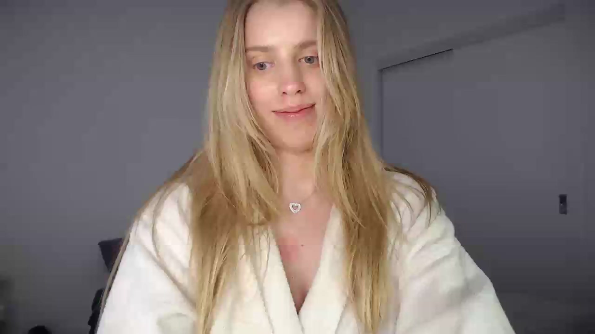 Gallery image thumbnail from LIONESS_1's myfreecams stream on, 08/01/2026, 21:42 image 18 of 20