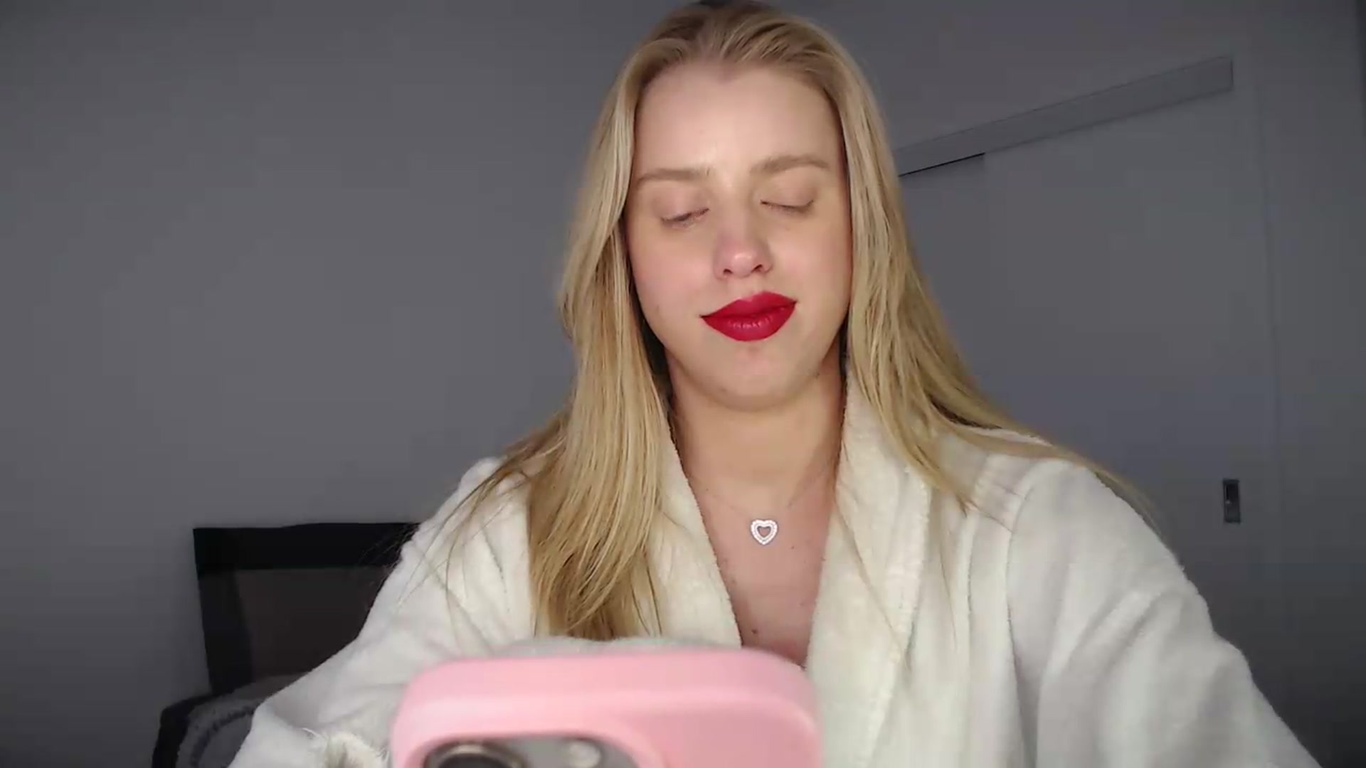 Gallery image thumbnail from LIONESS_1's myfreecams stream on, 08/01/2026, 23:49 image 20 of 20