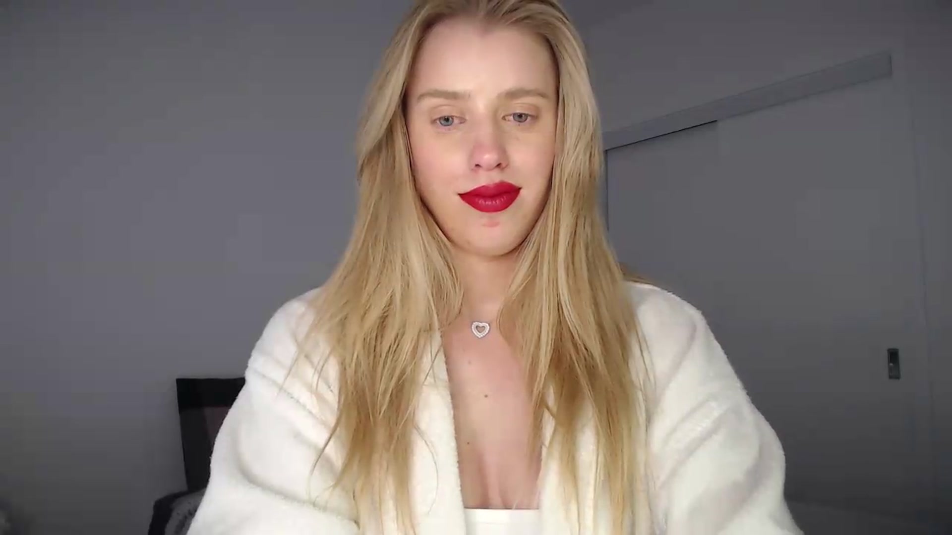 Gallery image thumbnail from LIONESS_1's myfreecams stream on, 08/01/2026, 23:49 image 2 of 20