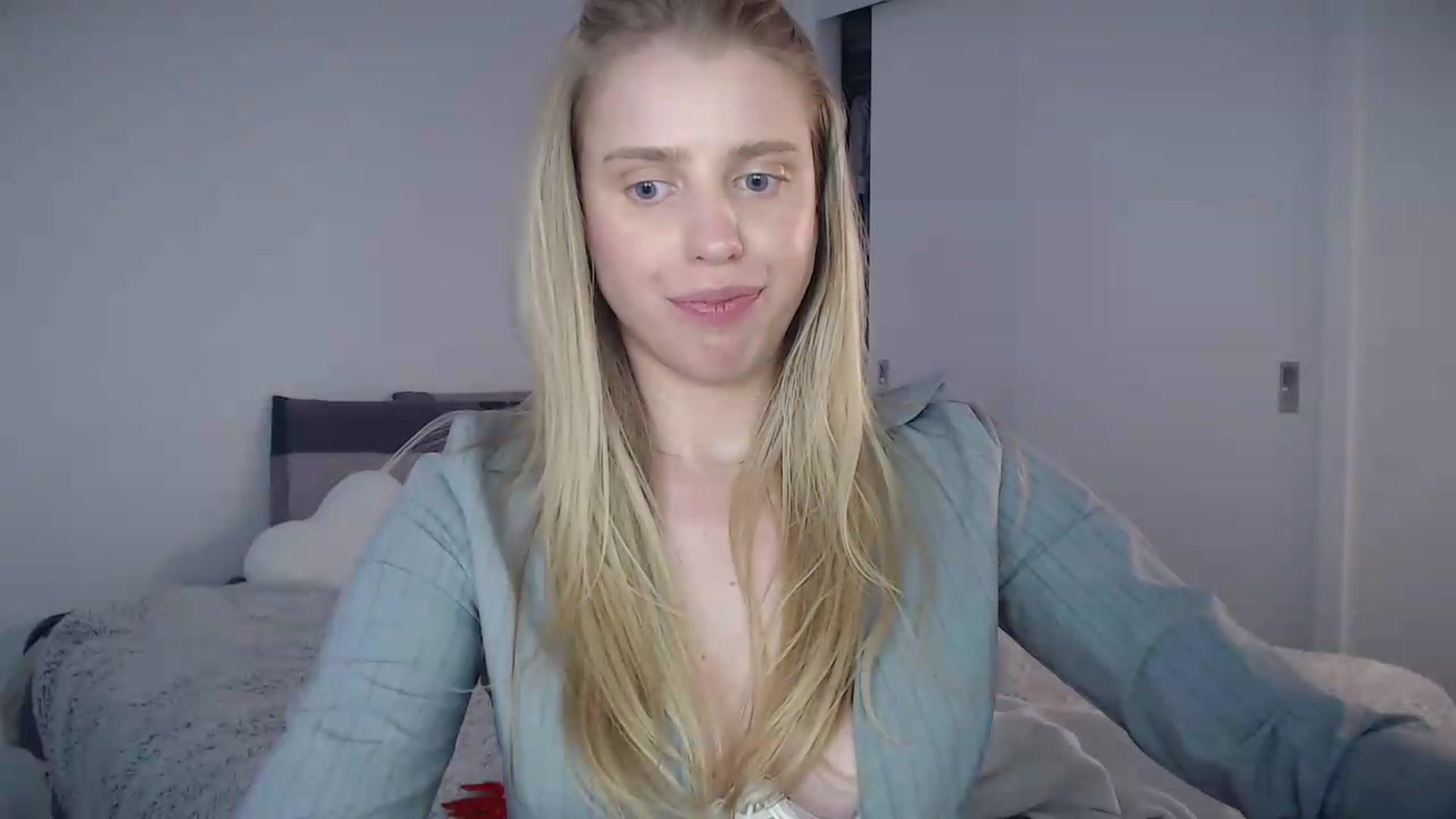 Gallery image thumbnail from LIONESS_1's myfreecams stream on, 08/15/2026, 22:32 image 8 of 20