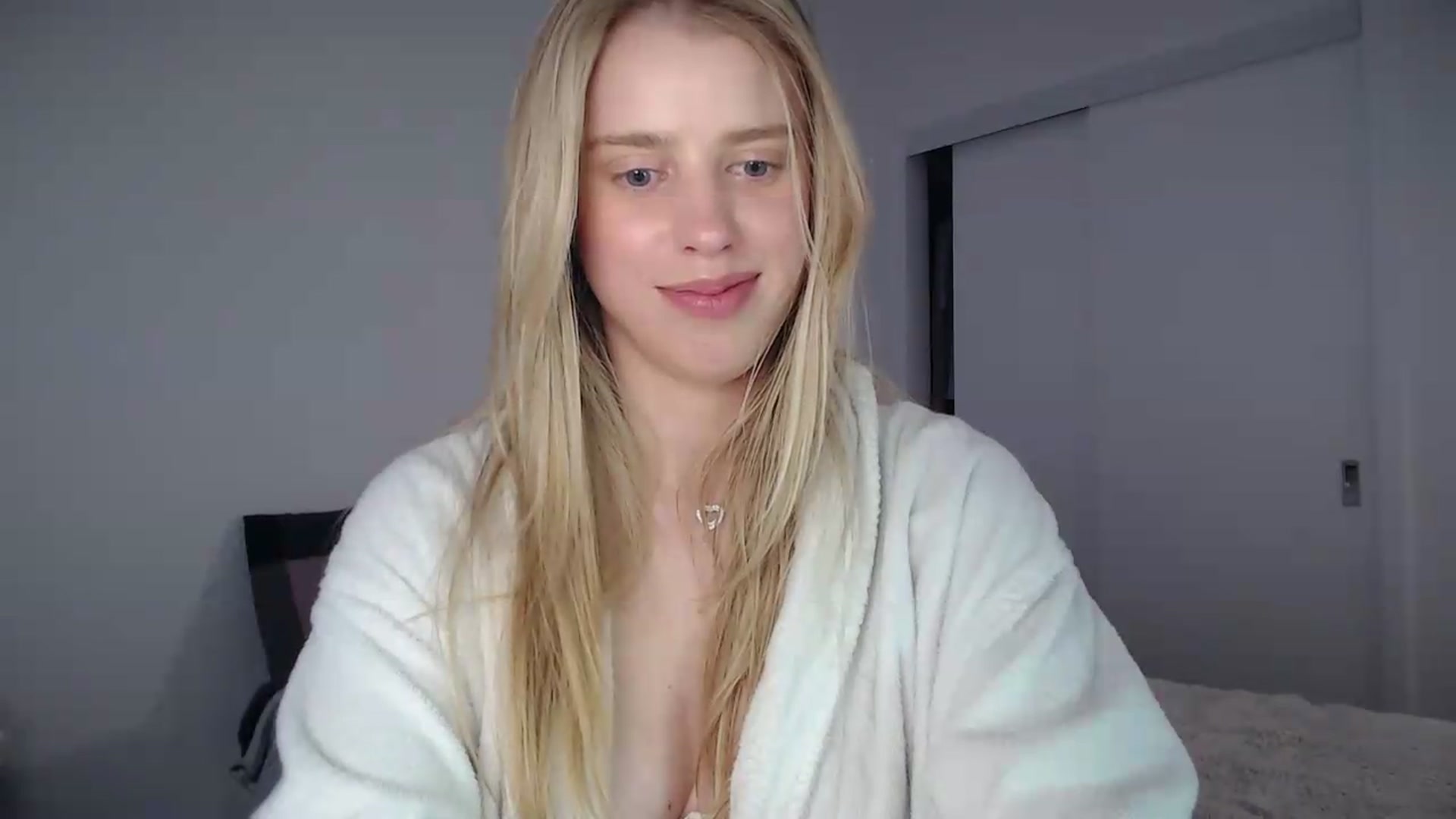 Gallery image thumbnail from LIONESS_1's myfreecams stream on, 08/16/2026, 17:47 image 18 of 20