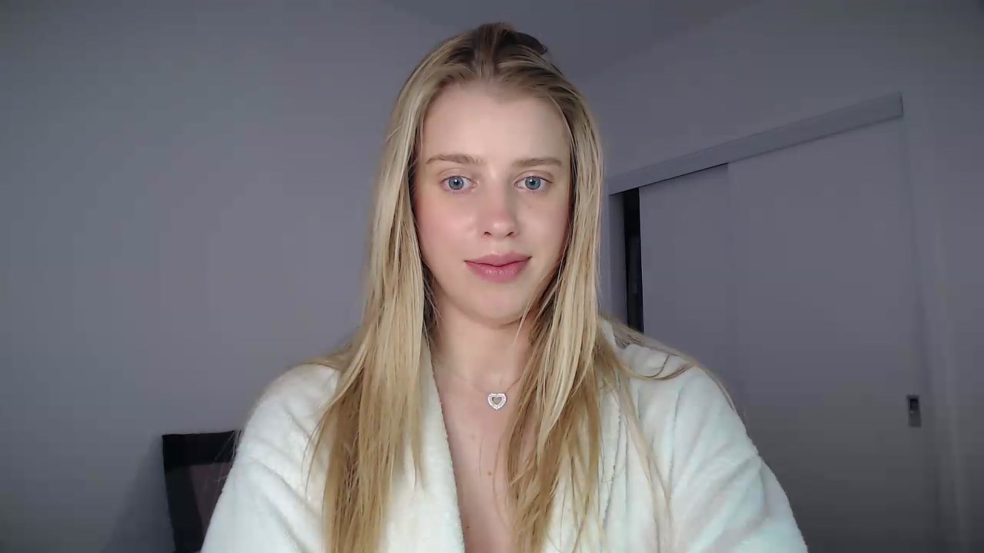 Gallery image thumbnail from LIONESS_1's myfreecams stream on, 08/16/2026, 17:47 image 10 of 20