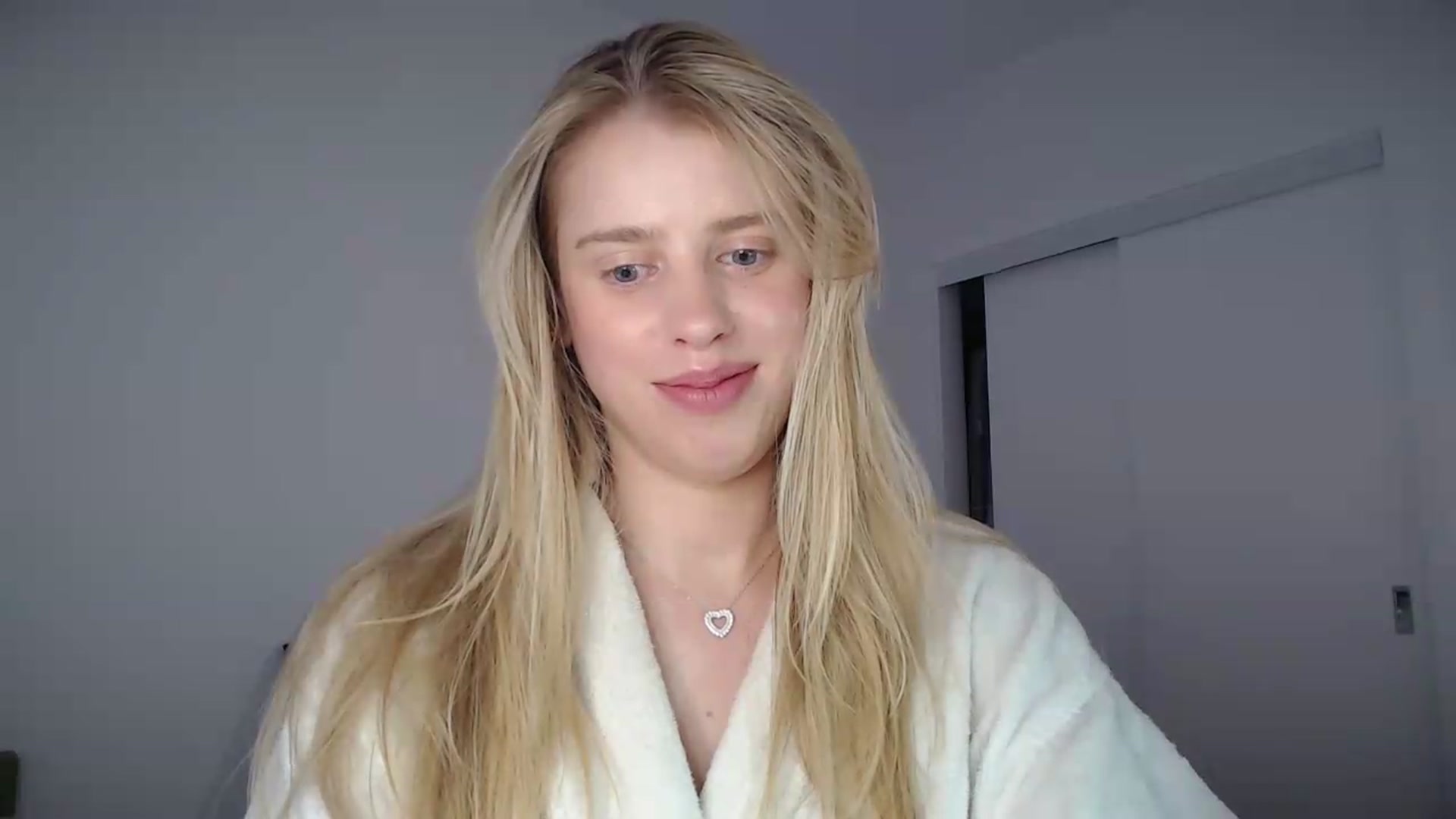 Gallery image thumbnail from LIONESS_1's myfreecams stream on, 08/16/2026, 17:47 image 2 of 20