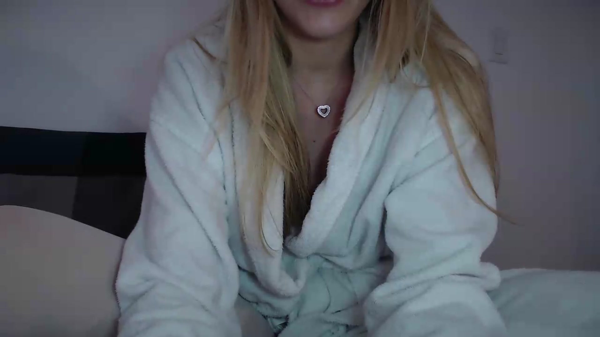 Gallery image thumbnail from LIONESS_1's myfreecams stream on, 08/16/2026, 22:23 image 4 of 20