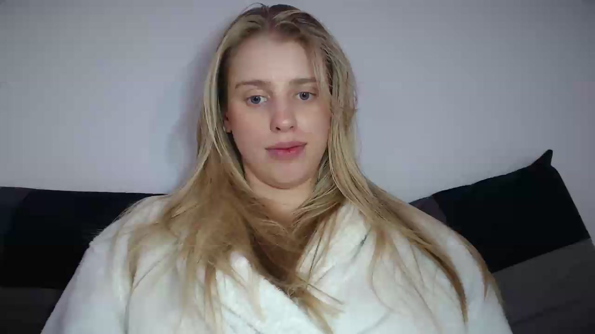 Gallery image thumbnail from LIONESS_1's myfreecams stream on, 08/16/2026, 22:23 image 1 of 20