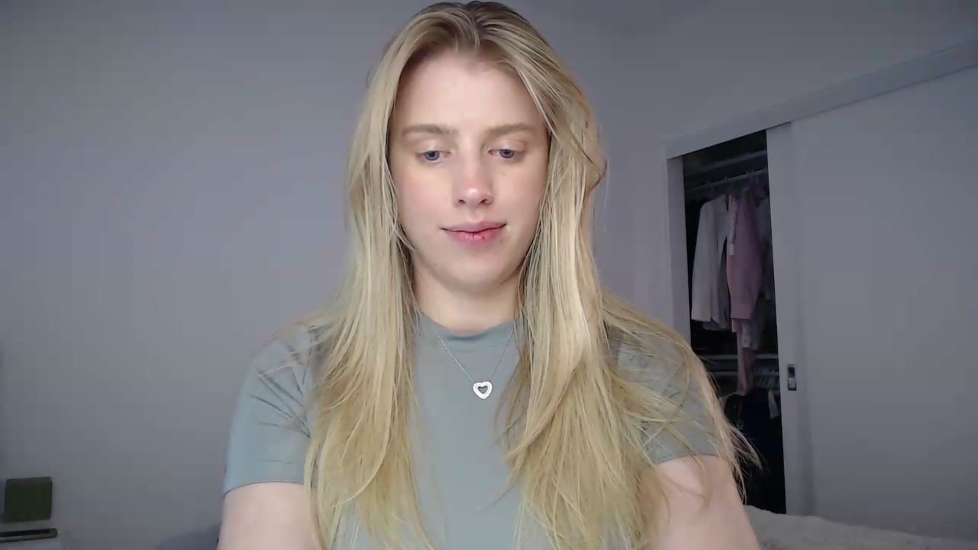 Gallery image thumbnail from LIONESS_1's myfreecams stream on, 08/22/2026, 22:44 image 6 of 20