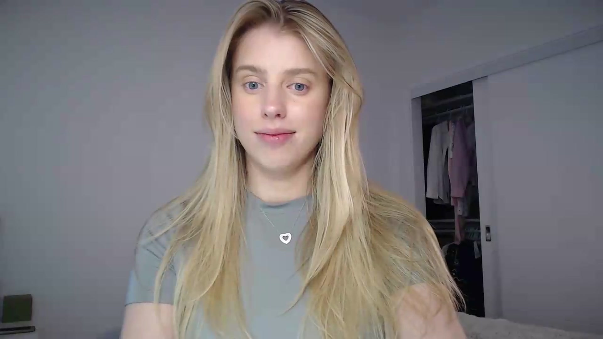 Gallery image thumbnail from LIONESS_1's myfreecams stream on, 08/22/2026, 22:44 image 2 of 20