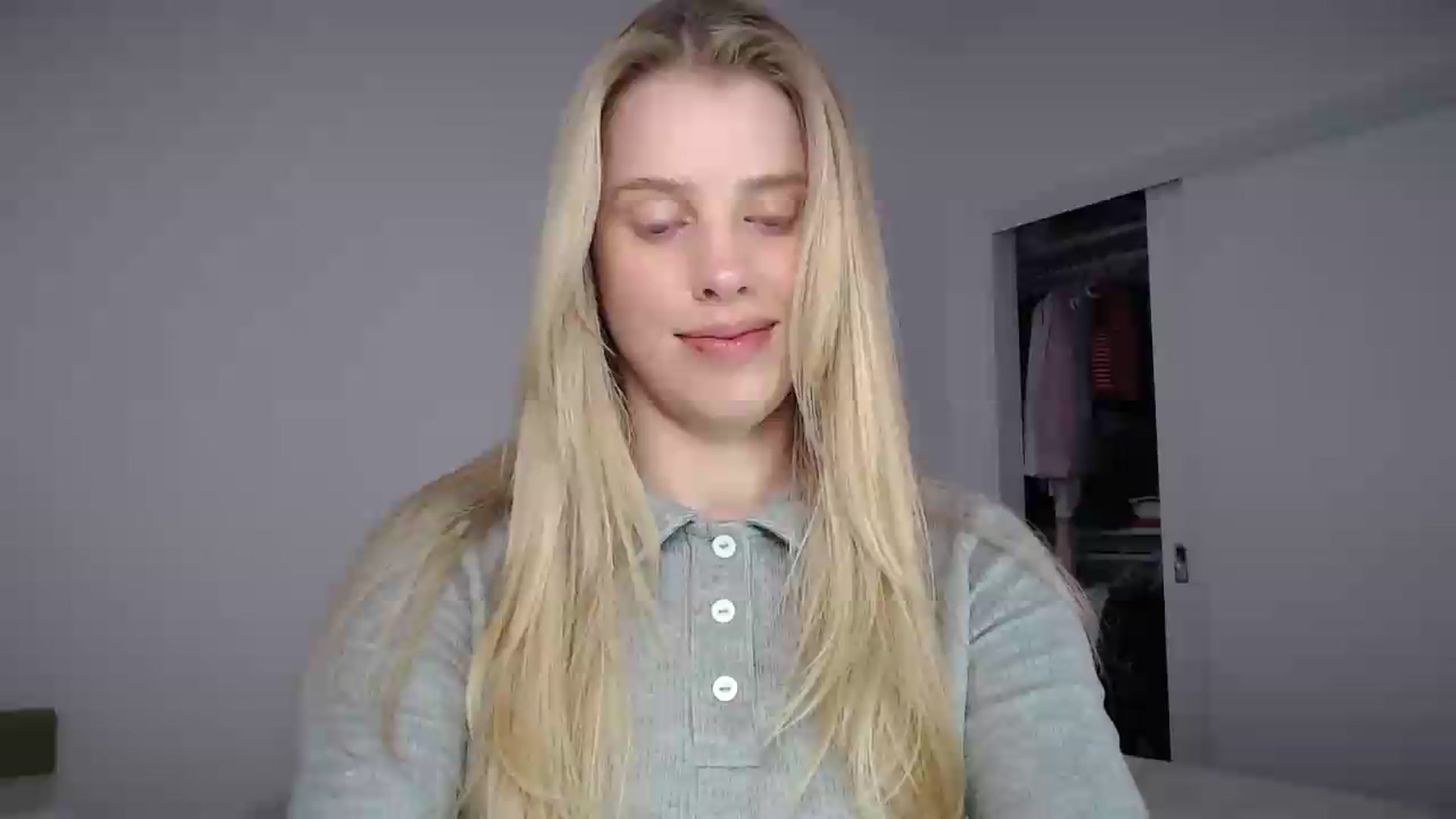 Gallery image thumbnail from LIONESS_1's myfreecams stream on, 08/23/2026, 18:42 image 18 of 20
