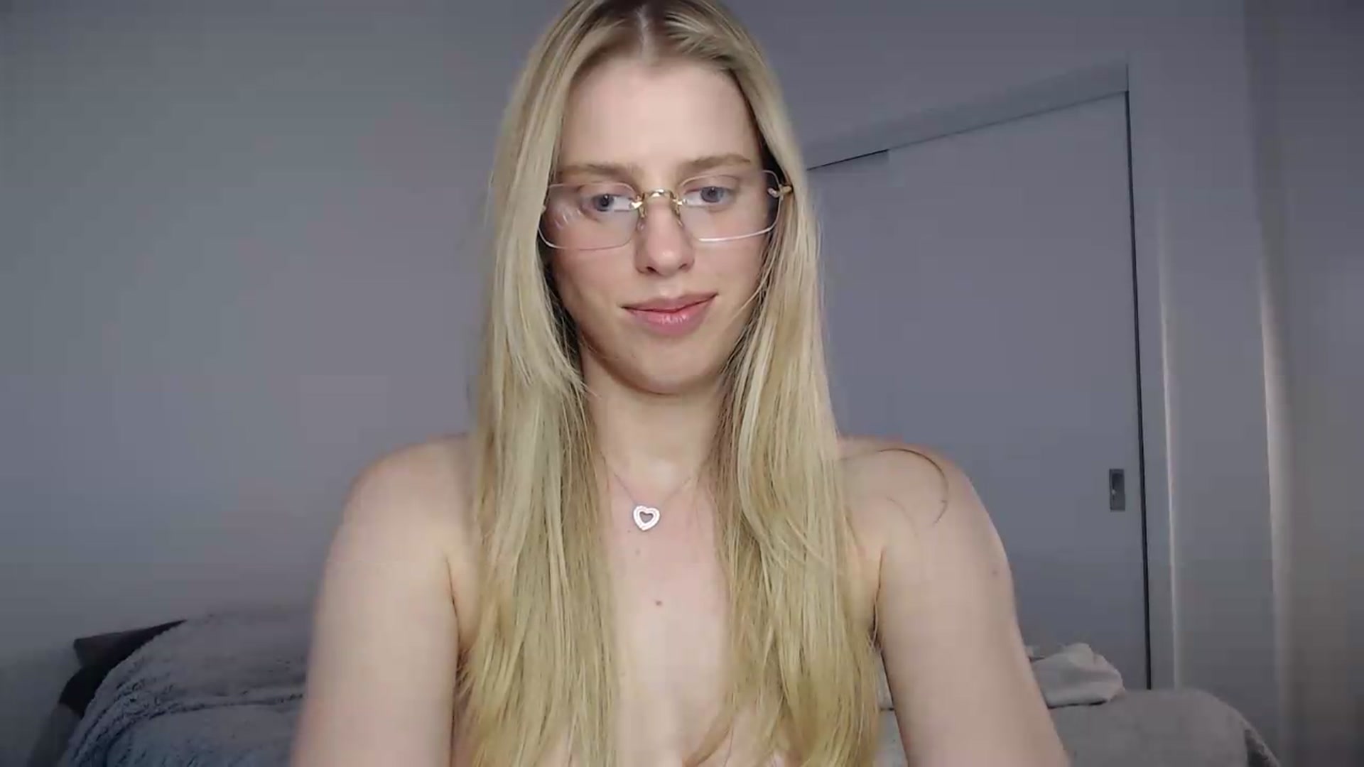 Gallery image thumbnail from LIONESS_1's myfreecams stream on, 08/30/2026, 20:56 image 15 of 20