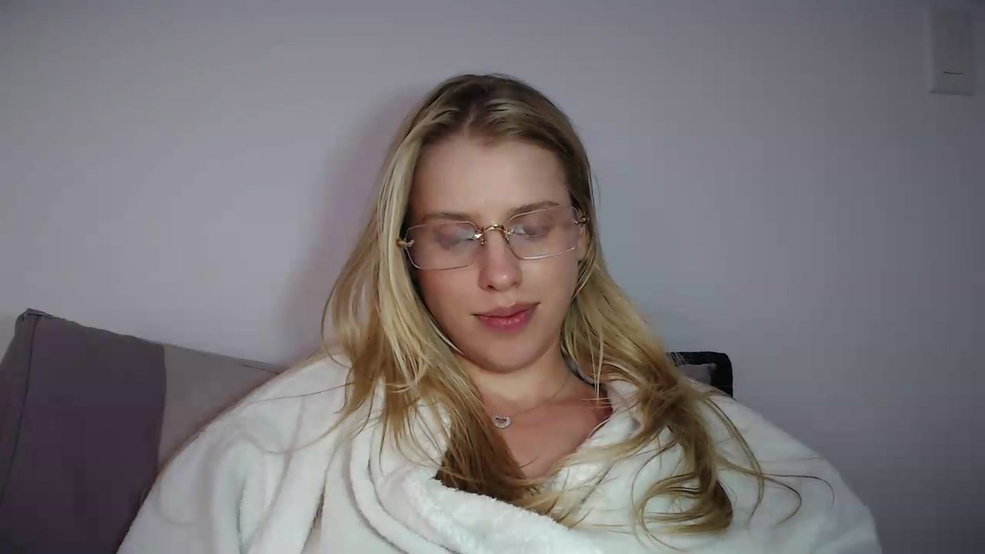 Gallery image thumbnail from LIONESS_1's myfreecams stream on, 08/30/2026, 22:54 image 6 of 20