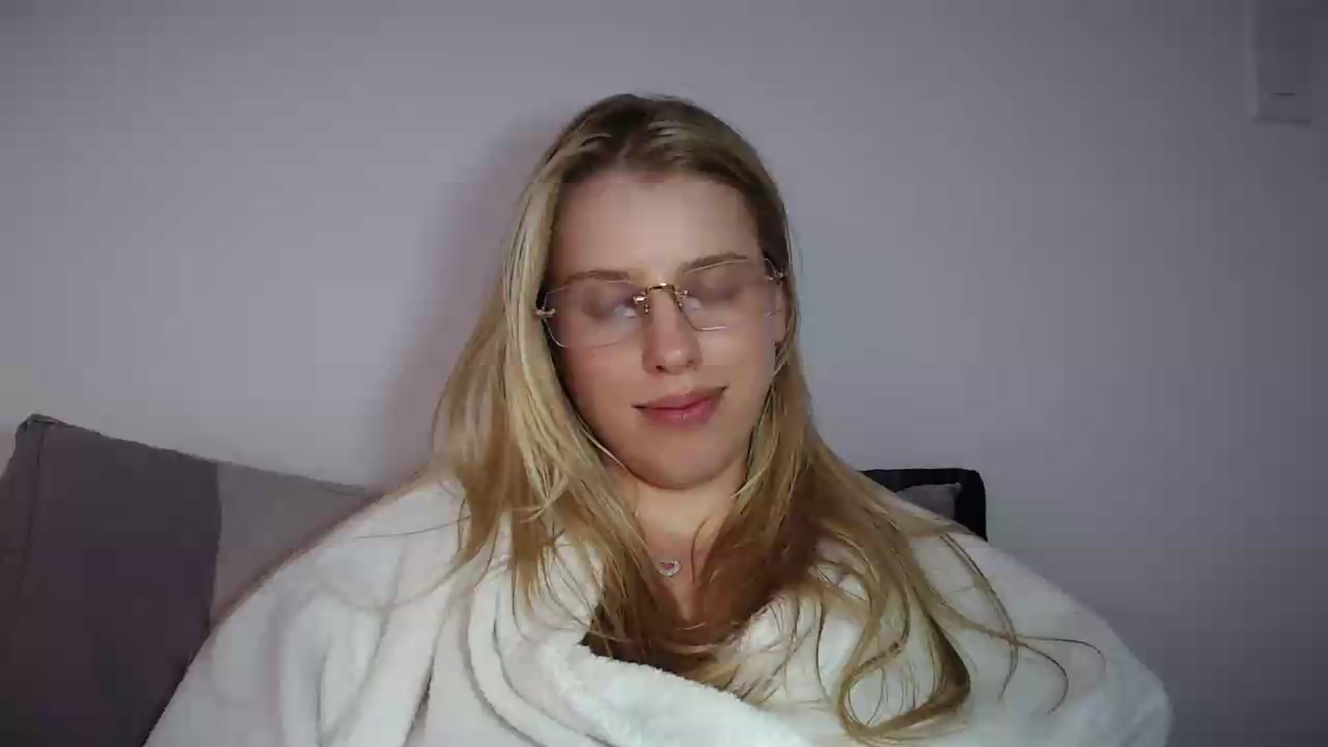 Gallery image thumbnail from LIONESS_1's myfreecams stream on, 08/30/2026, 22:54 image 1 of 20