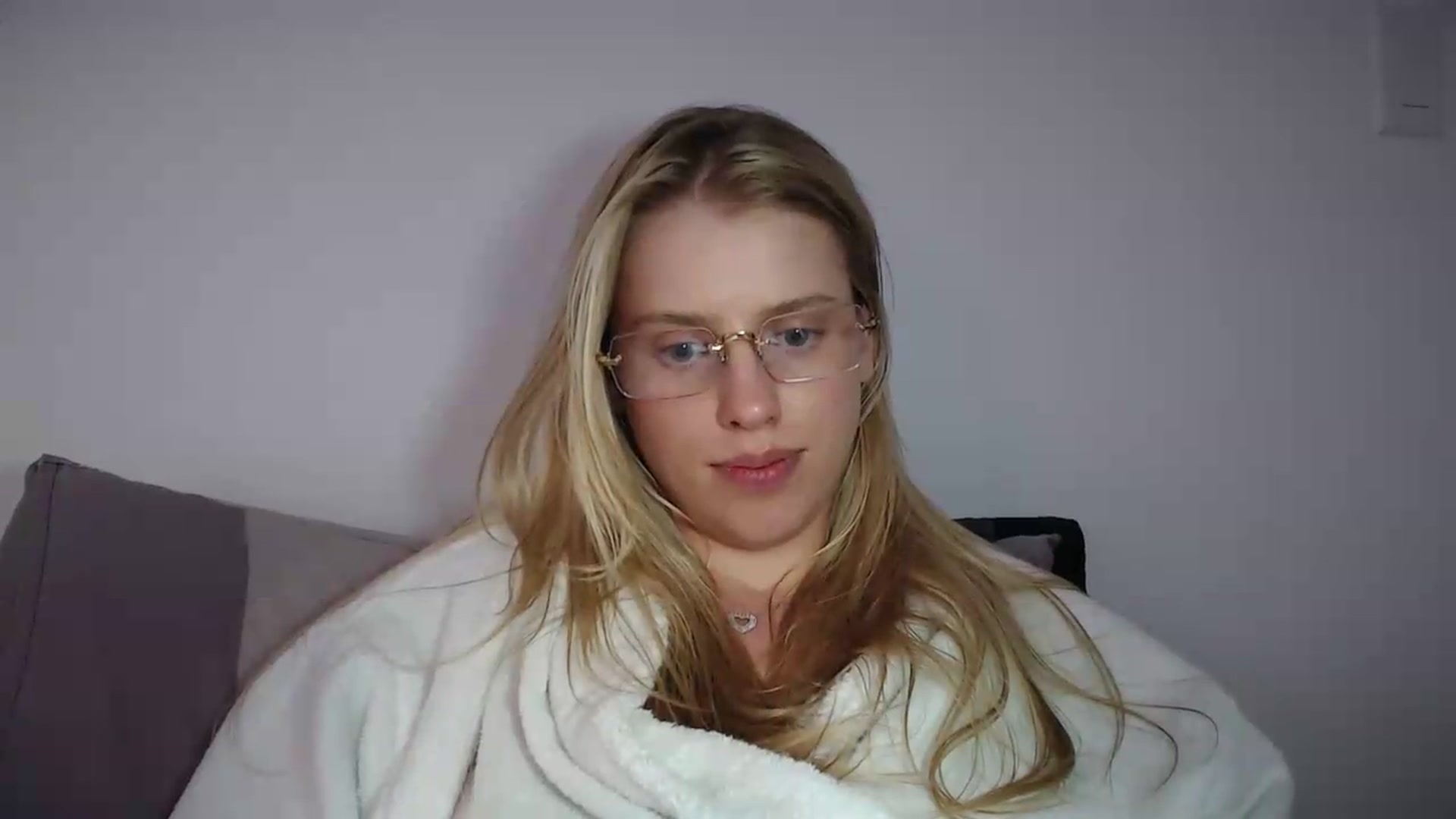 Gallery image thumbnail from LIONESS_1's myfreecams stream on, 08/30/2026, 22:54 image 4 of 20