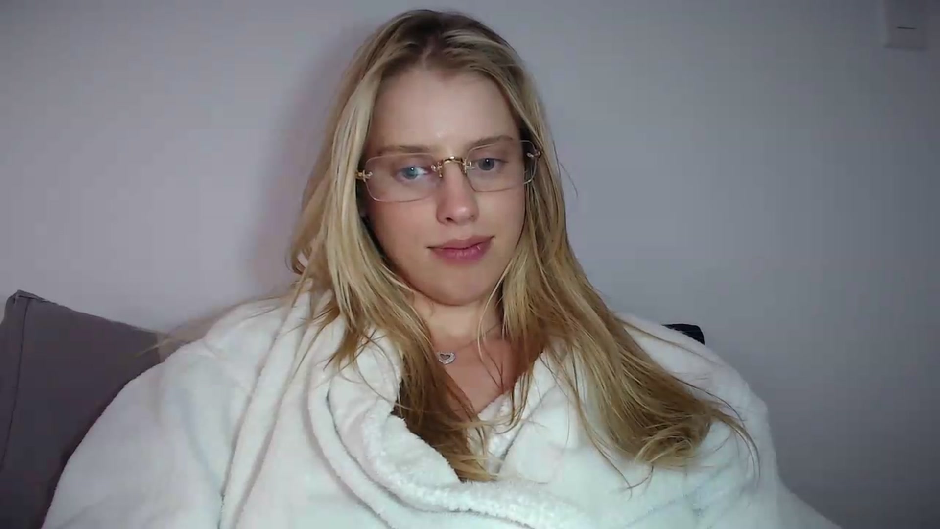 Gallery image thumbnail from LIONESS_1's myfreecams stream on, 08/30/2026, 22:54 image 18 of 20