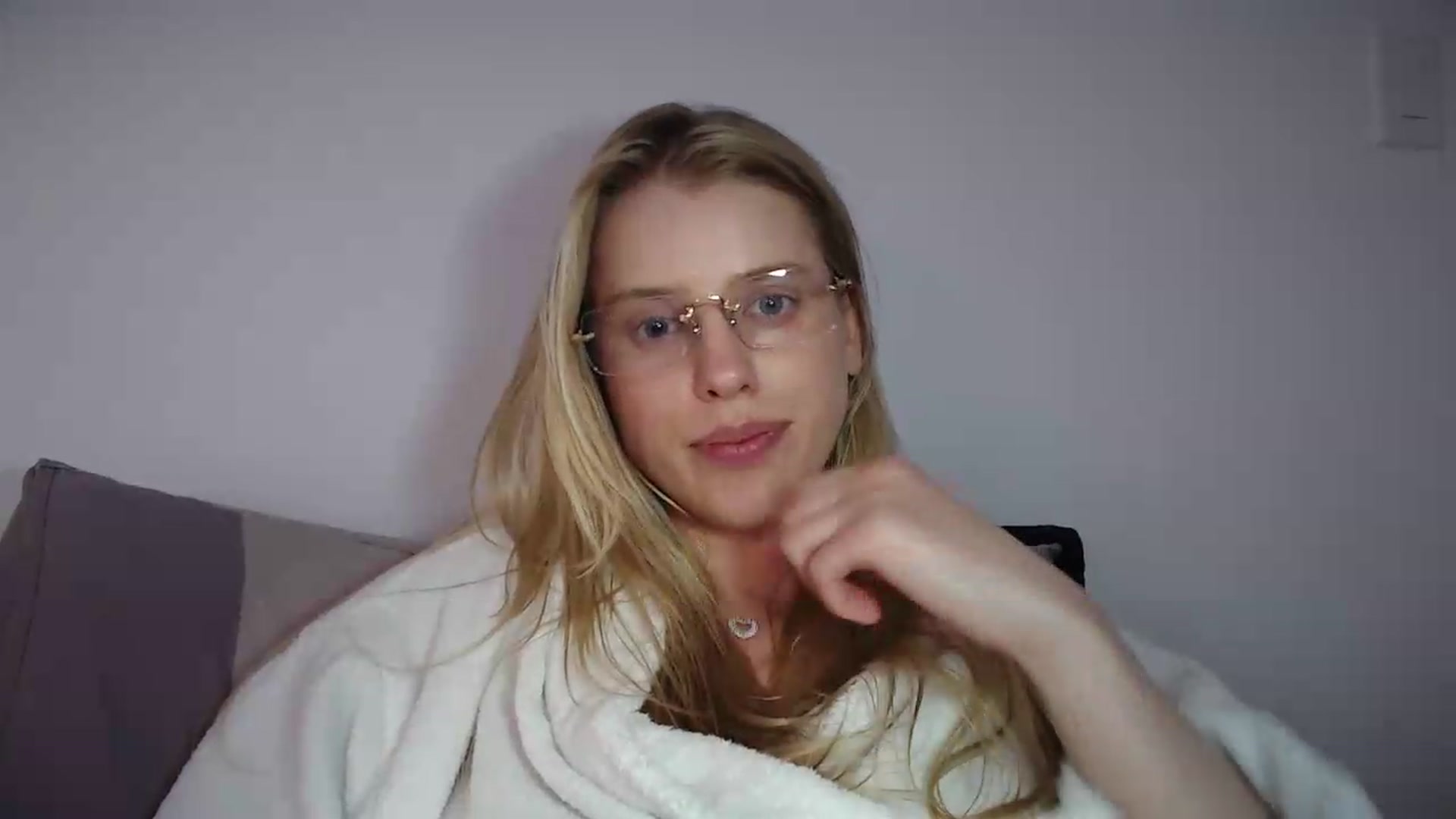Gallery image thumbnail from LIONESS_1's myfreecams stream on, 08/30/2026, 22:54 image 5 of 20