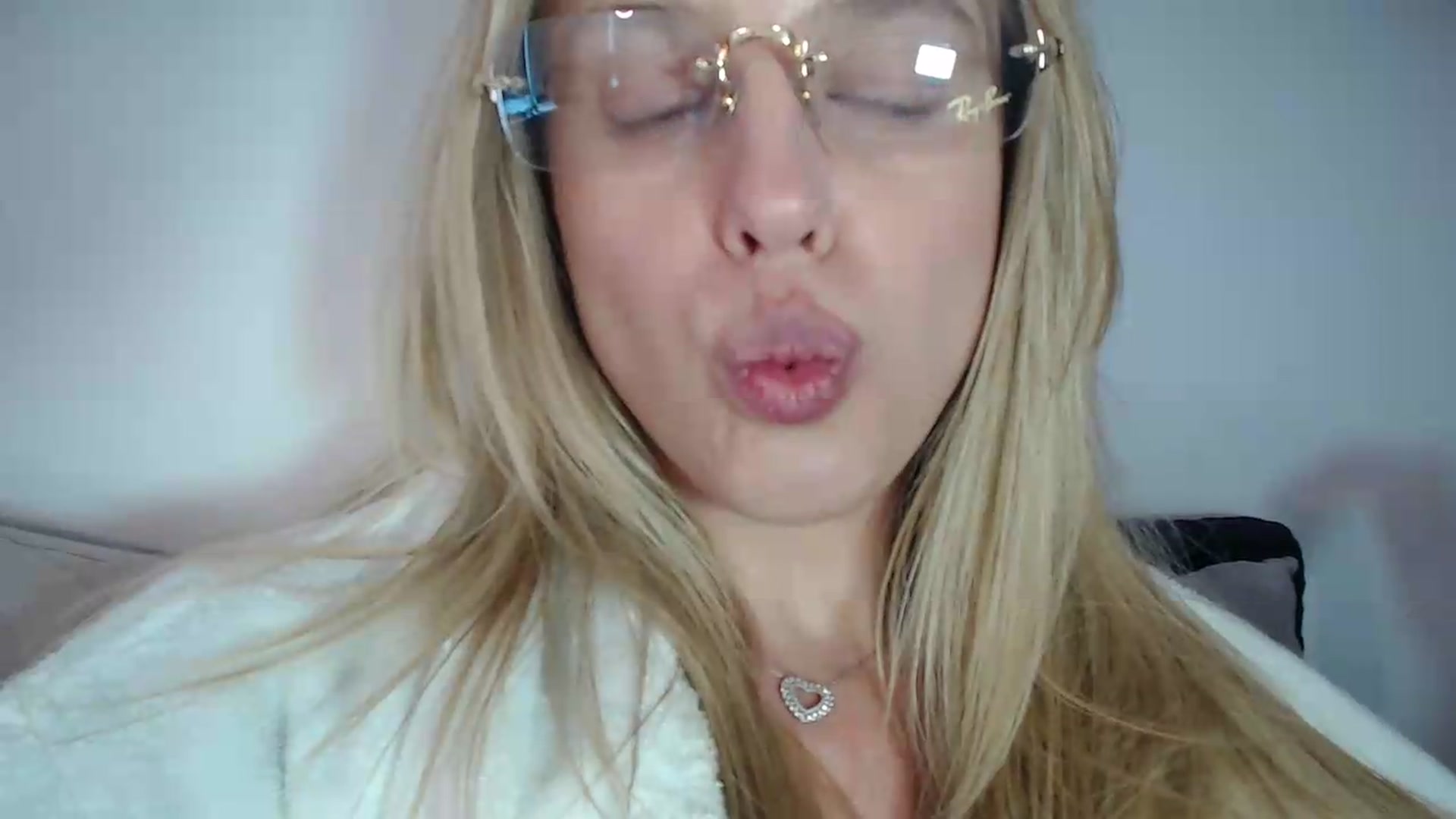 Gallery image thumbnail from LIONESS_1's myfreecams stream on, 08/30/2026, 22:54 image 20 of 20