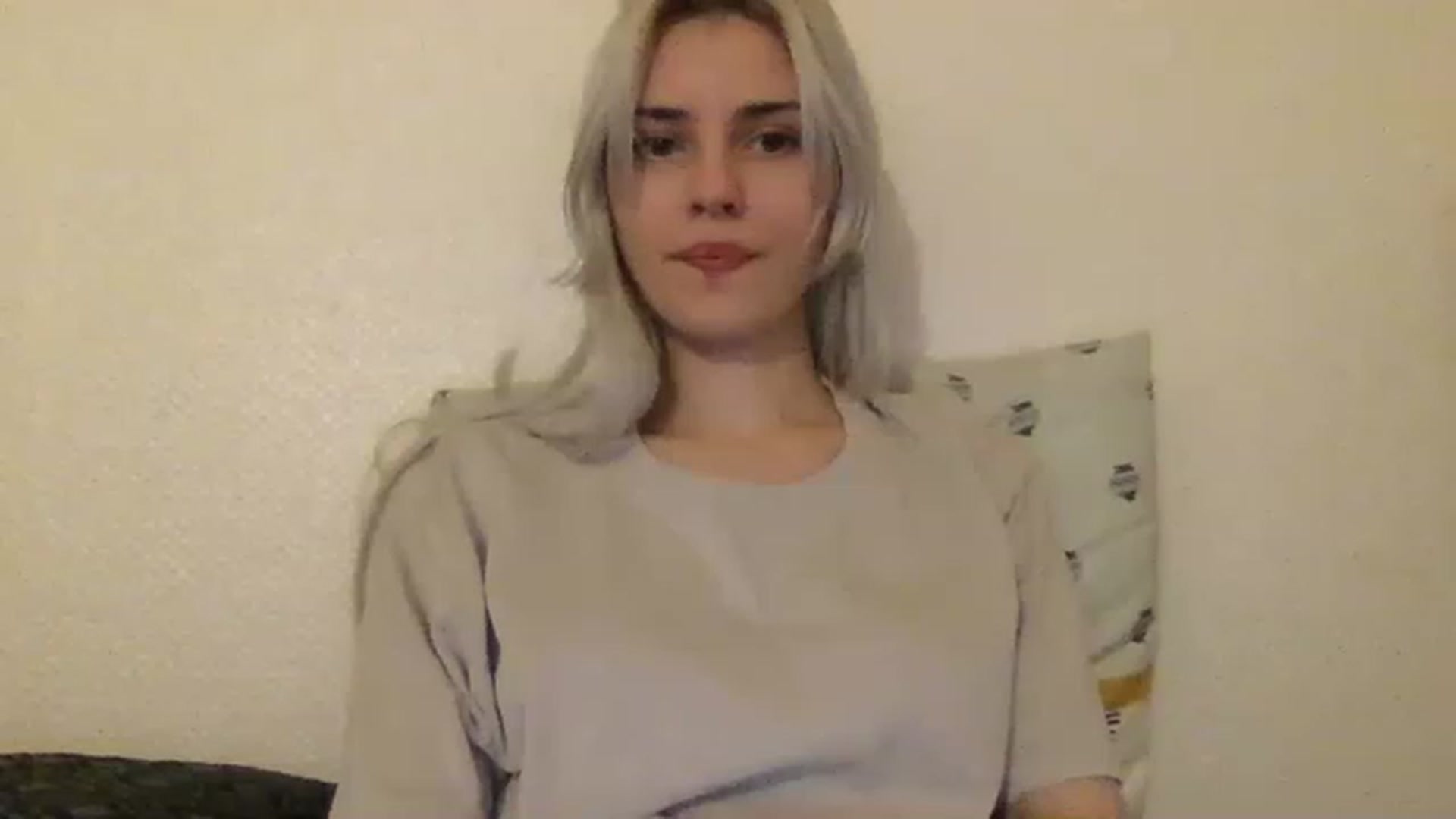 Gallery image thumbnail from LLuckyGirl's myfreecams stream on, 01/16/2023, 02:03 image 18 of 20