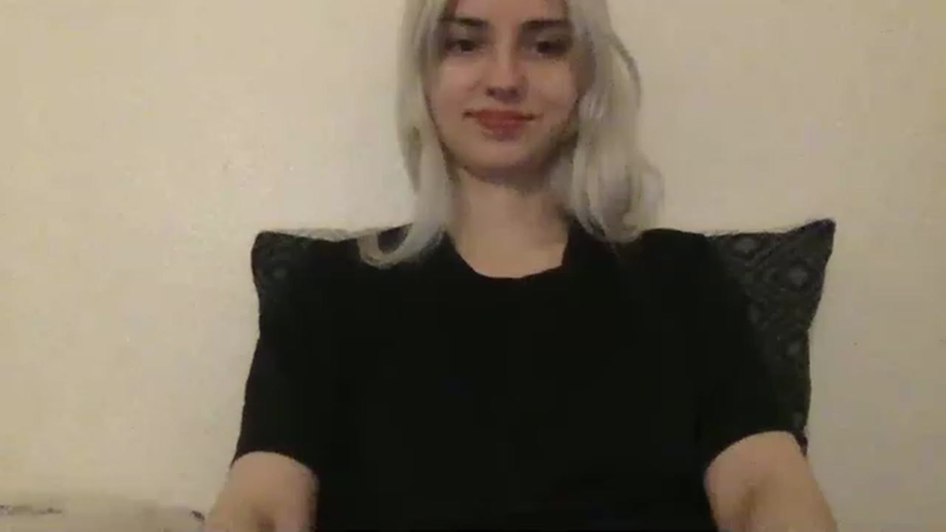 Gallery image thumbnail from LLuckyGirl's myfreecams stream on, 01/19/2023, 23:33 image 6 of 20