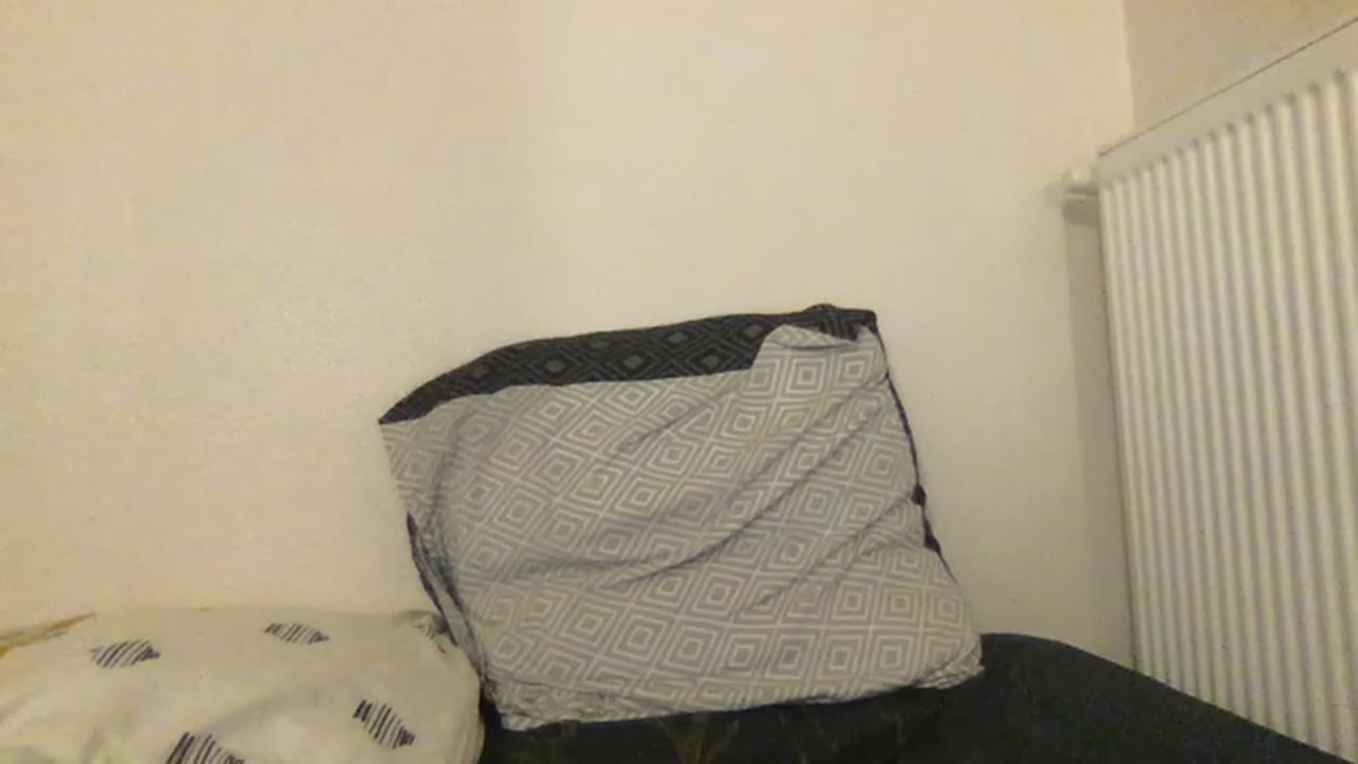 Gallery image thumbnail from LLuckyGirl's myfreecams stream on, 02/01/2023, 01:24 image 6 of 20
