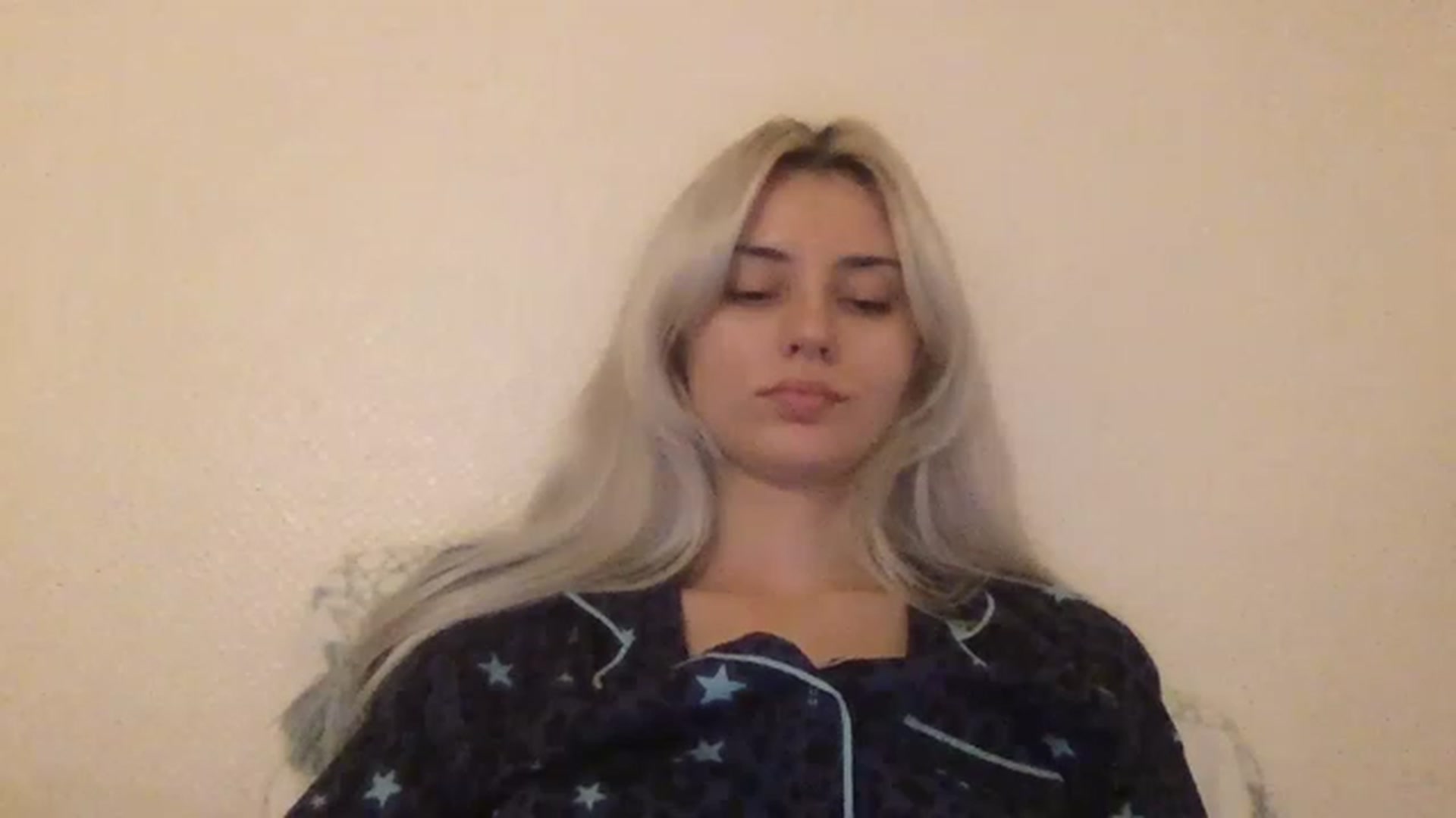 Gallery image thumbnail from LLuckyGirl's myfreecams stream on, 02/03/2023, 02:20 image 14 of 20