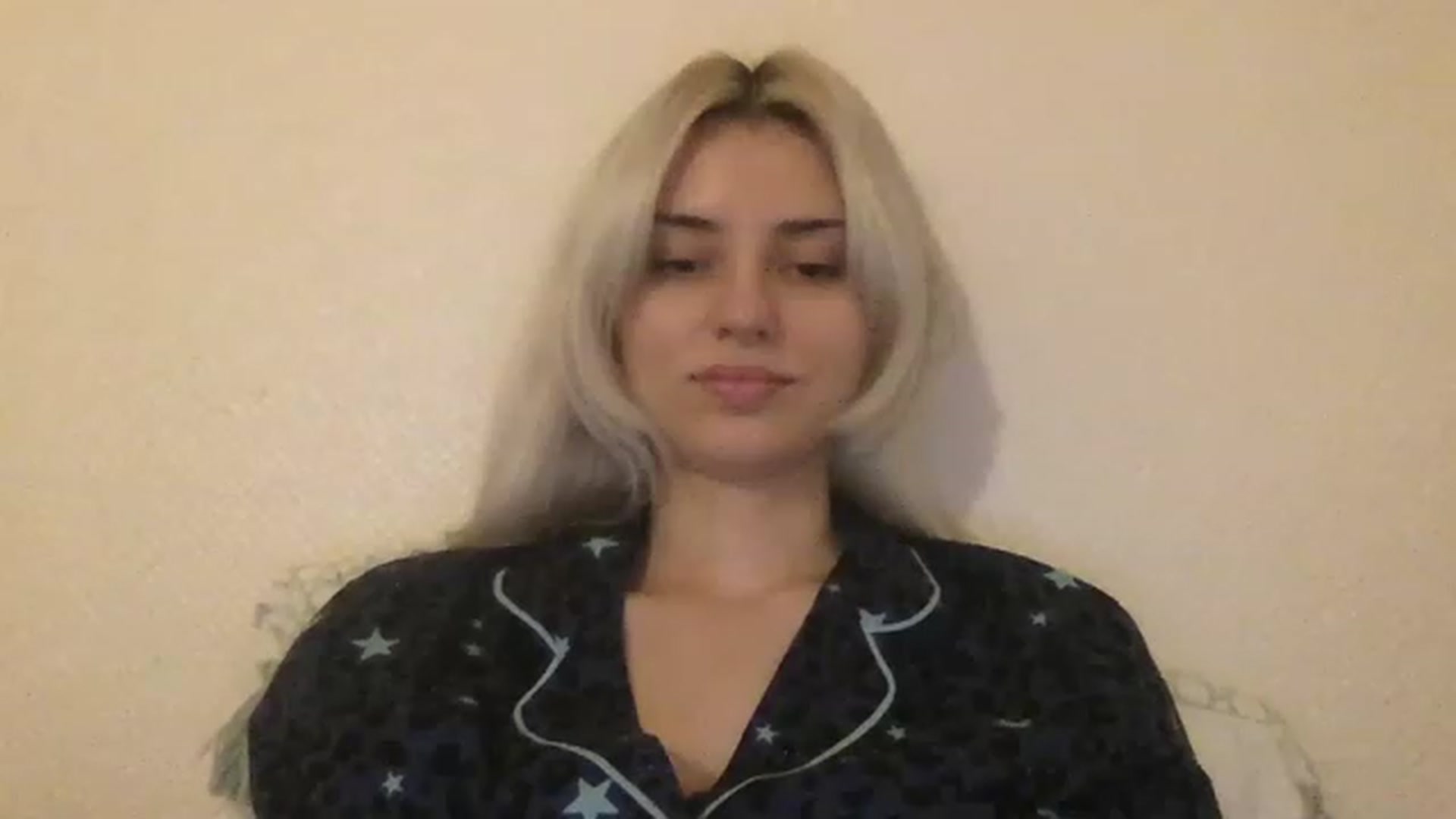 Gallery image thumbnail from LLuckyGirl's myfreecams stream on, 02/03/2023, 02:20 image 15 of 20