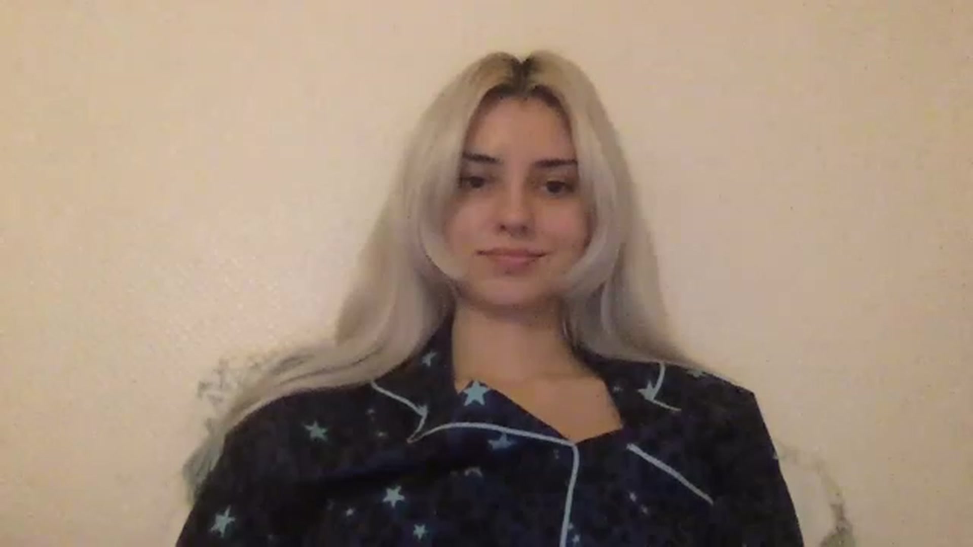 Gallery image thumbnail from LLuckyGirl's myfreecams stream on, 02/03/2023, 02:20 image 10 of 20