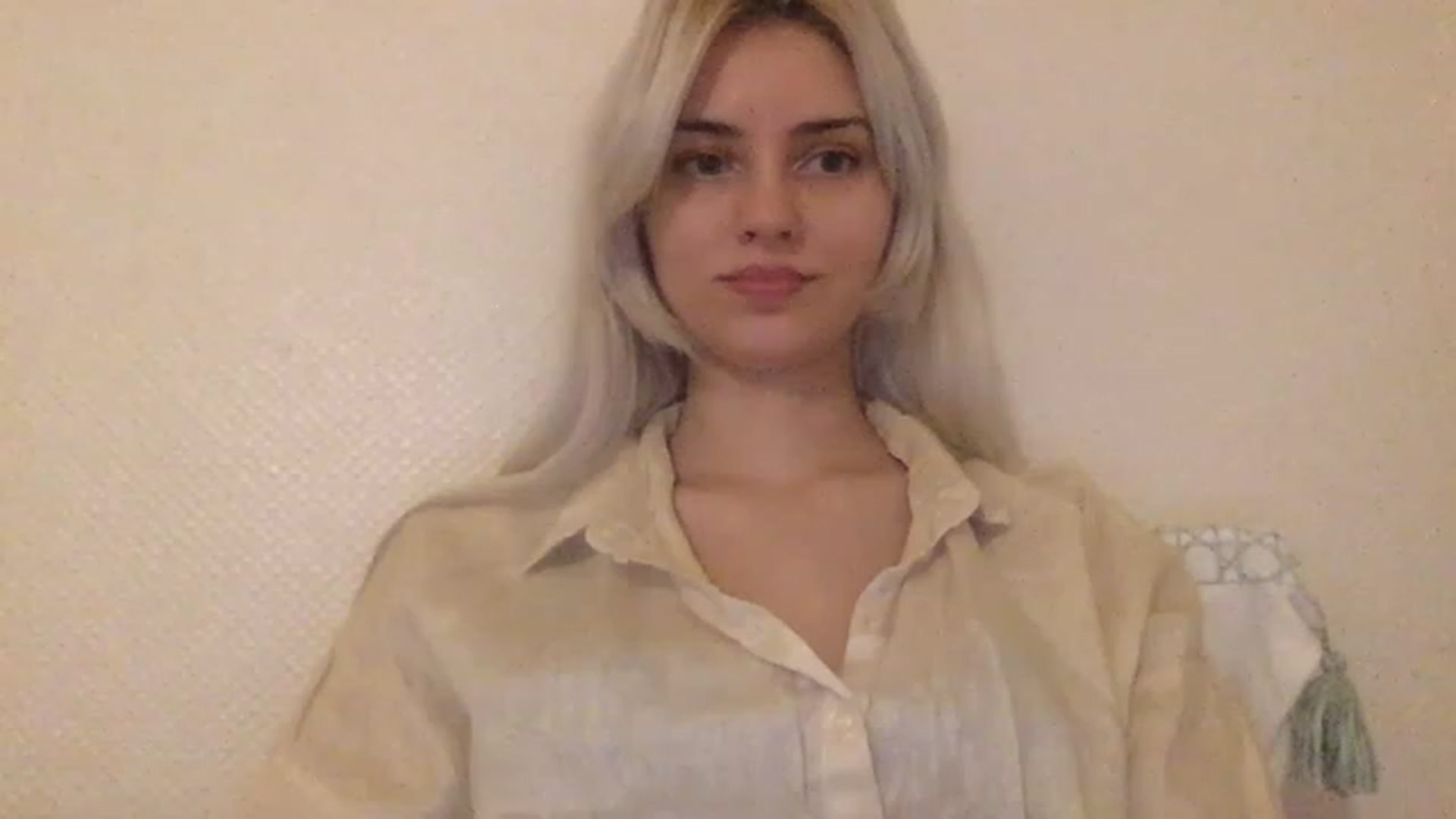 Gallery image thumbnail from LLuckyGirl's myfreecams stream on, 02/06/2023, 03:20 image 4 of 20