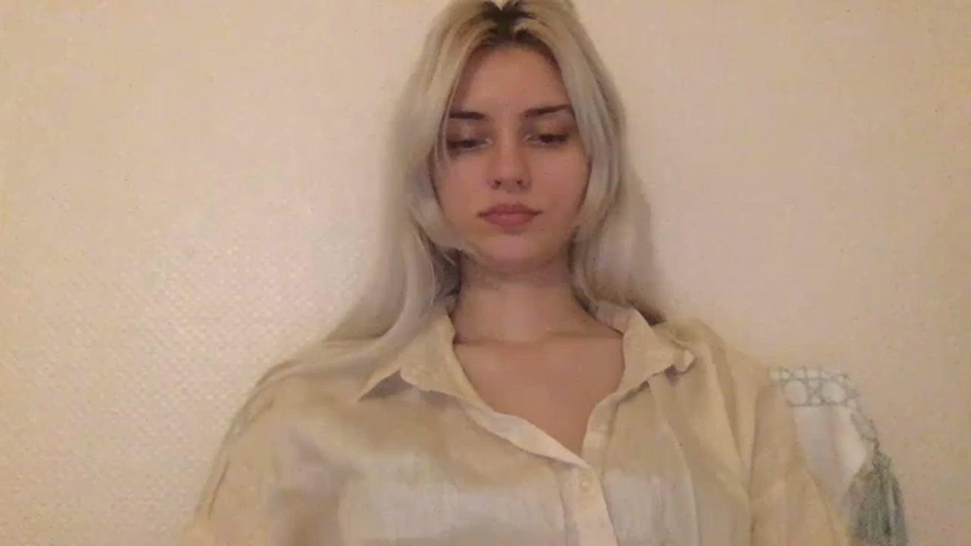 Gallery image thumbnail from LLuckyGirl's myfreecams stream on, 02/06/2023, 03:20 image 5 of 20