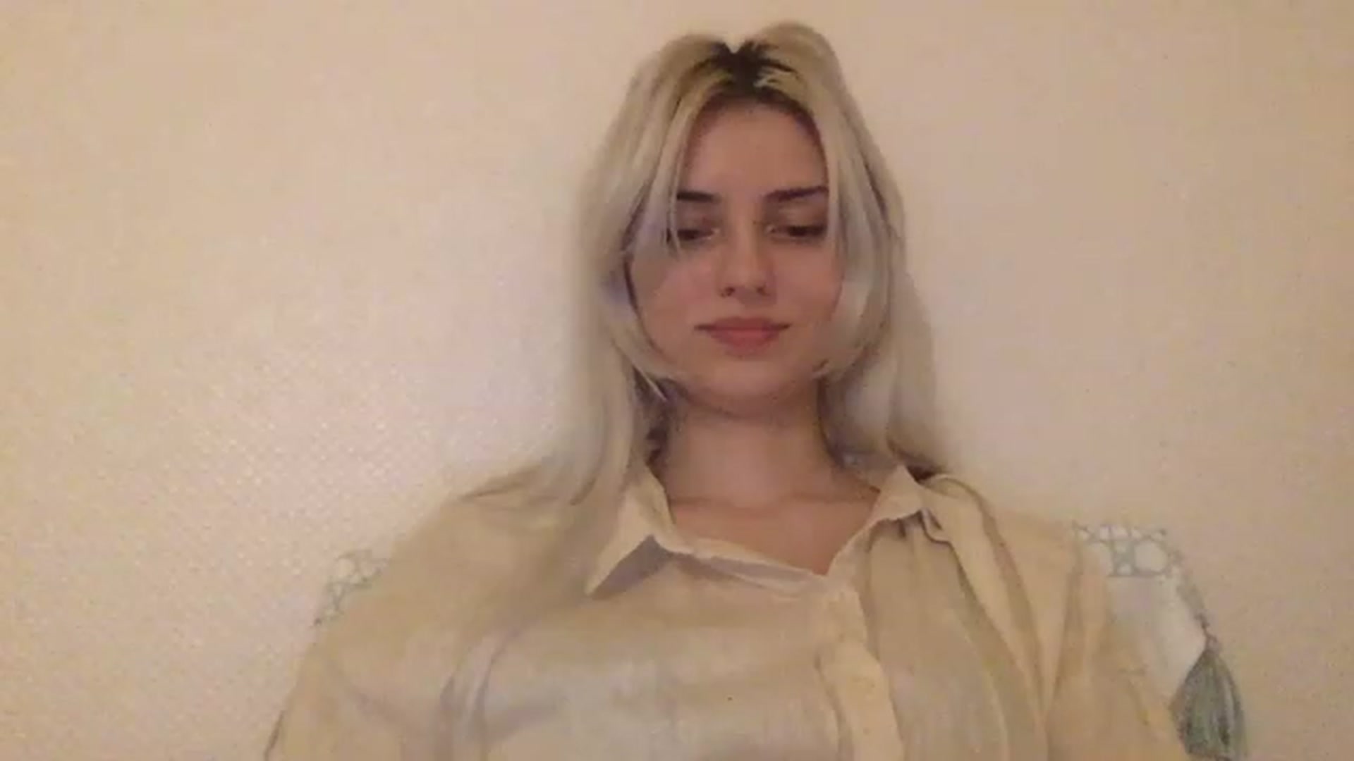 Gallery image thumbnail from LLuckyGirl's myfreecams stream on, 02/06/2023, 03:20 image 12 of 20