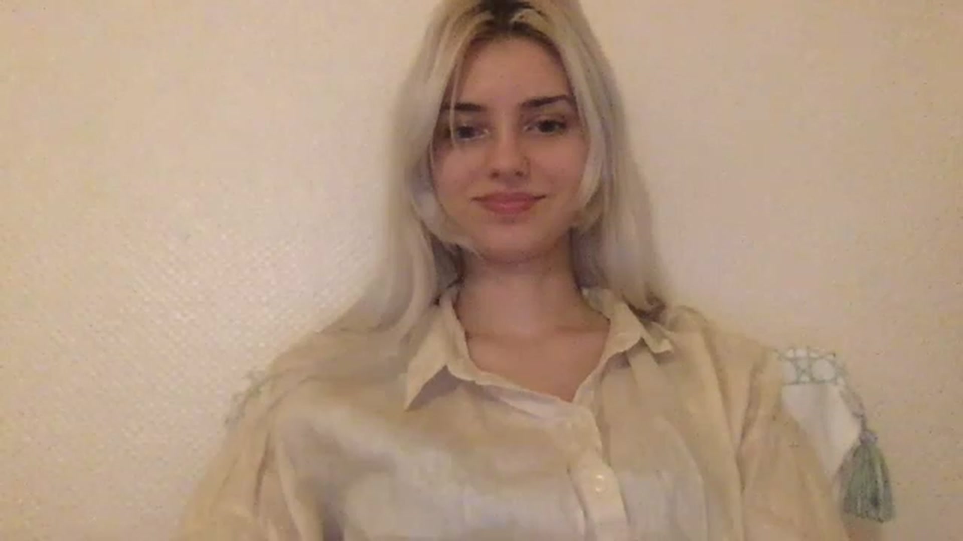 Gallery image thumbnail from LLuckyGirl's myfreecams stream on, 02/06/2023, 03:20 image 8 of 20