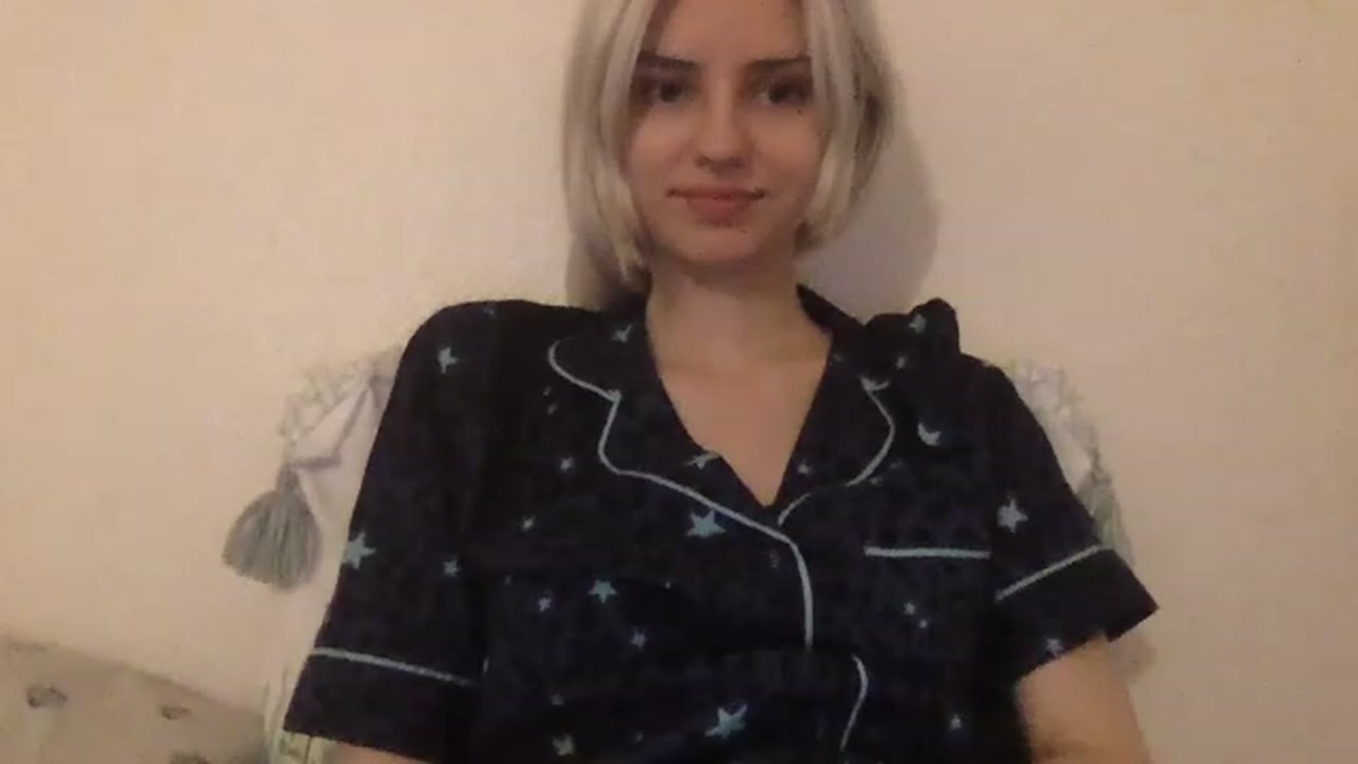 Gallery image thumbnail from LLuckyGirl's myfreecams stream on, 02/07/2023, 01:40 image 13 of 20