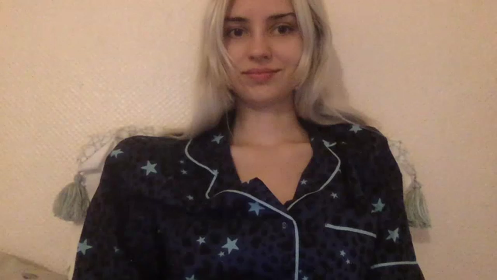 Gallery image thumbnail from LLuckyGirl's myfreecams stream on, 02/07/2023, 01:40 image 15 of 20