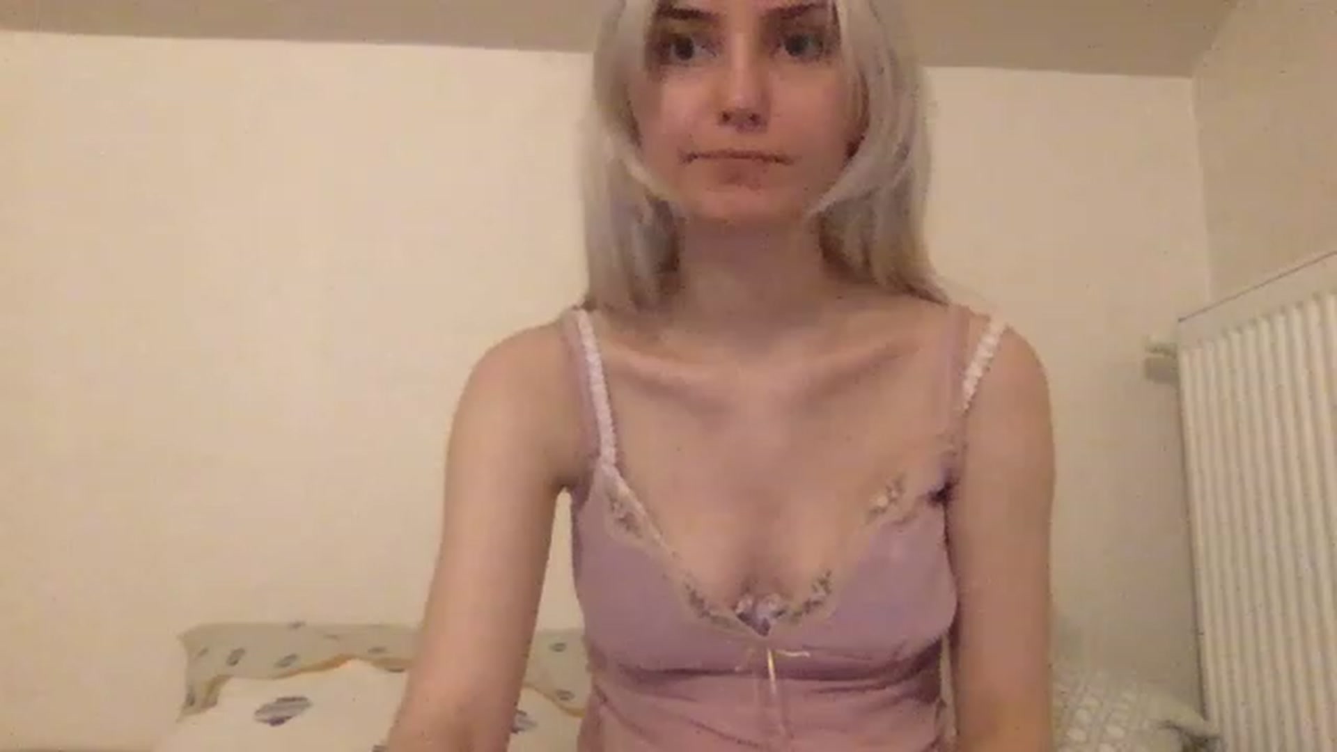 Gallery image thumbnail from LLuckyGirl's myfreecams stream on, 02/12/2023, 24:01 image 15 of 20