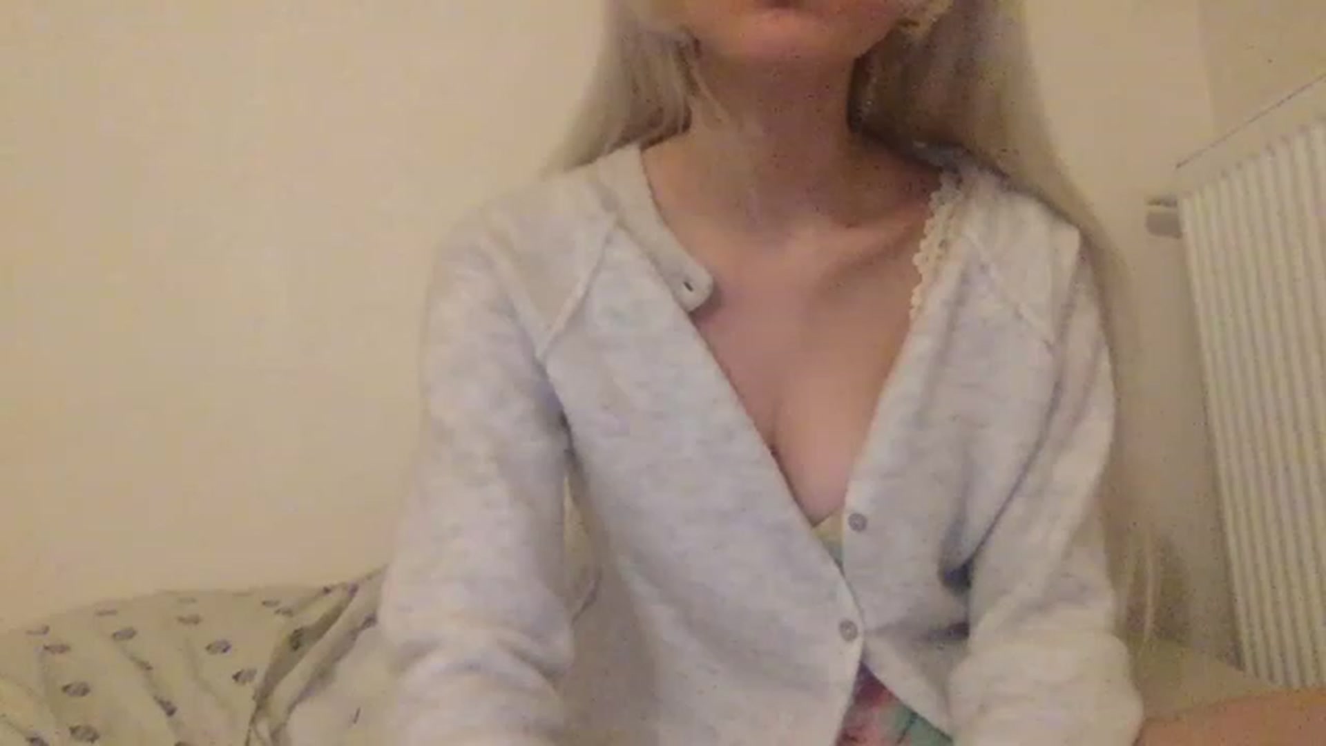 Gallery image thumbnail from LLuckyGirl's myfreecams stream on, 02/13/2023, 02:07 image 11 of 20