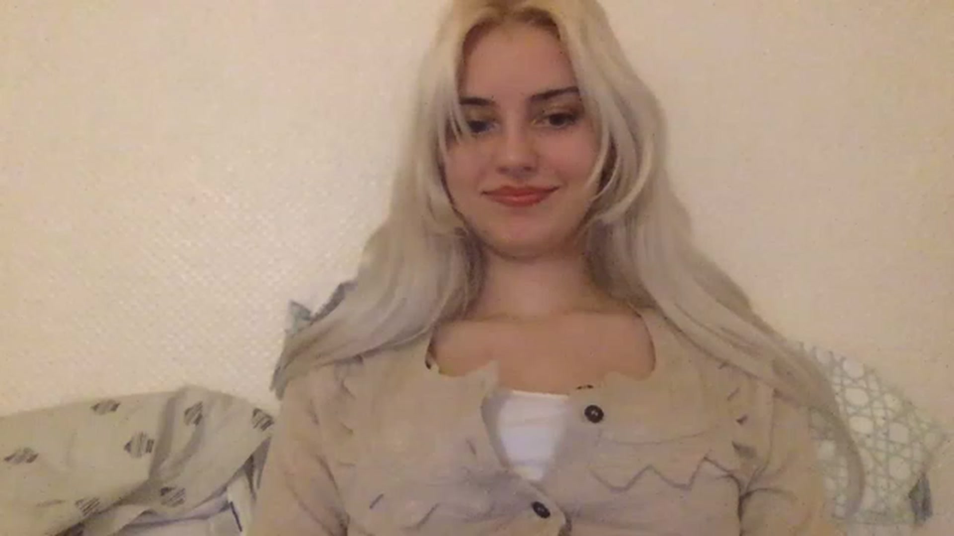 Gallery image thumbnail from LLuckyGirl's myfreecams stream on, 02/14/2023, 24:01 image 6 of 20