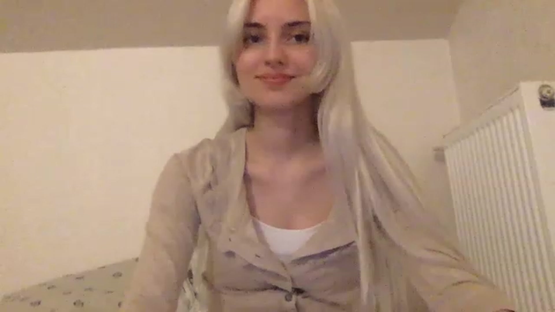 Gallery image thumbnail from LLuckyGirl's myfreecams stream on, 02/14/2023, 01:53 image 5 of 20