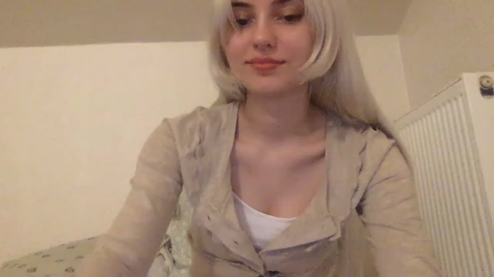 Gallery image thumbnail from LLuckyGirl's myfreecams stream on, 02/14/2023, 01:53 image 4 of 20