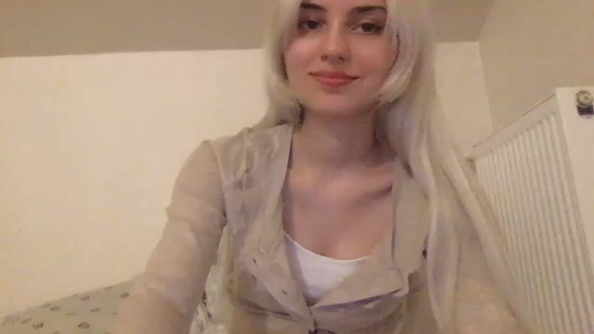Gallery image thumbnail from LLuckyGirl's myfreecams stream on, 02/14/2023, 01:53 image 8 of 20