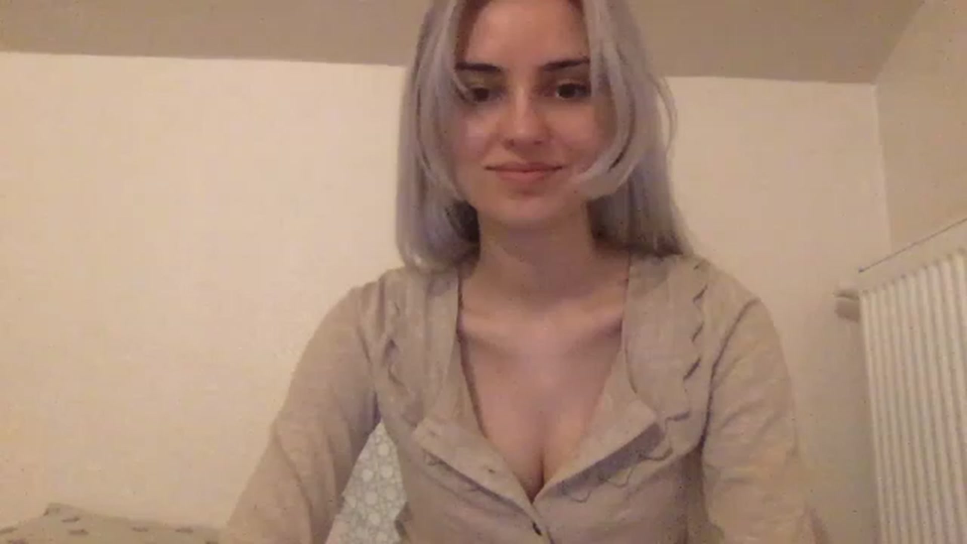 Gallery image thumbnail from LLuckyGirl's myfreecams stream on, 02/18/2023, 02:16 image 13 of 20