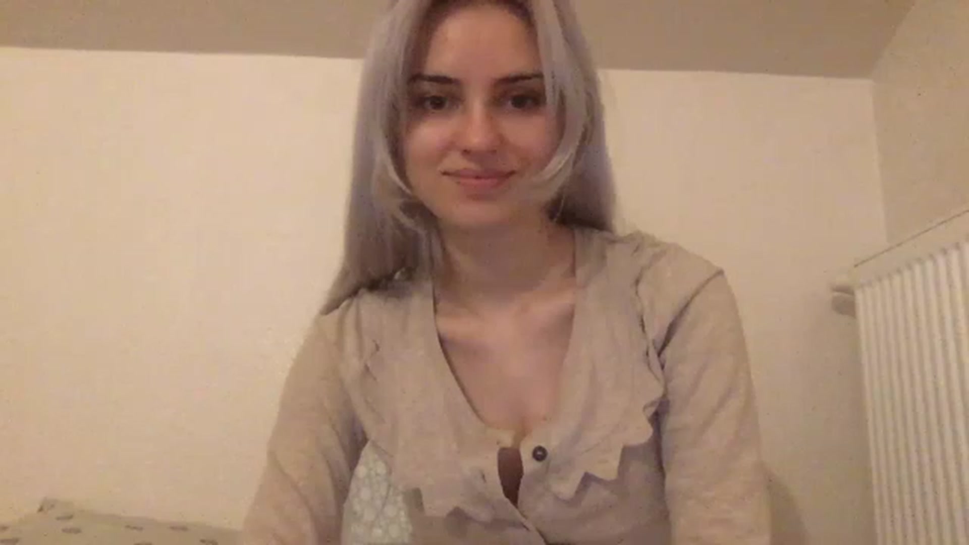 Gallery image thumbnail from LLuckyGirl's myfreecams stream on, 02/18/2023, 02:16 image 6 of 20