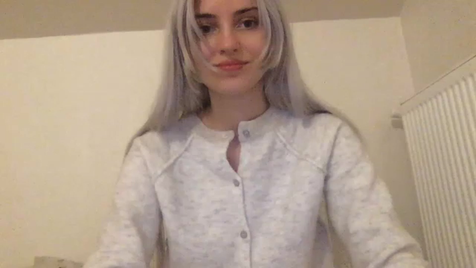 Gallery image thumbnail from LLuckyGirl's myfreecams stream on, 02/19/2023, 02:38 image 17 of 20