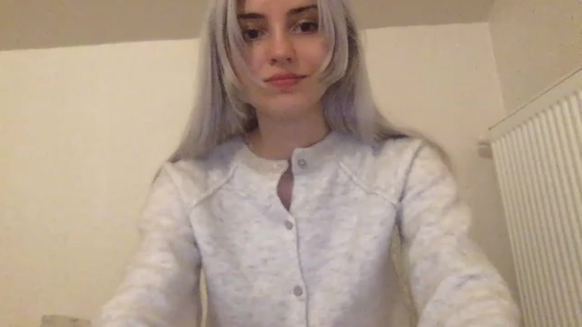 Gallery image thumbnail from LLuckyGirl's myfreecams stream on, 02/19/2023, 02:38 image 15 of 20