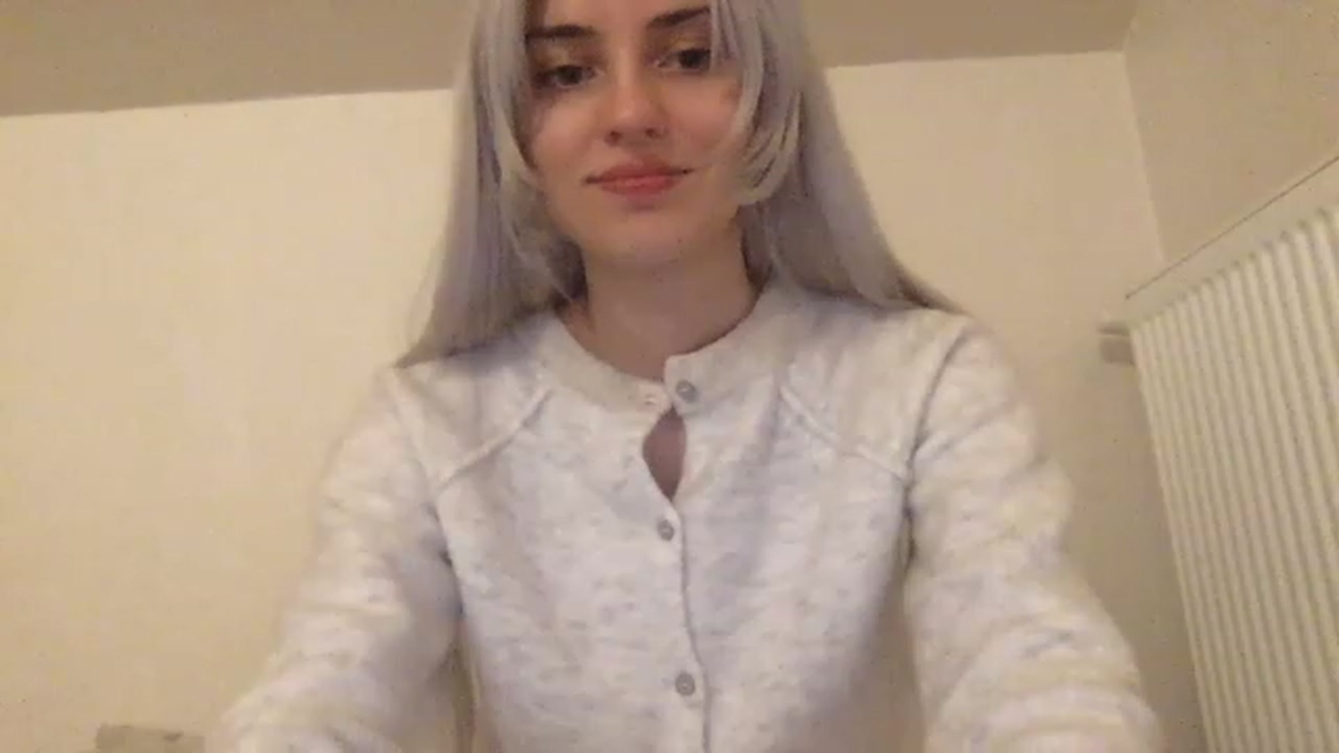 Gallery image thumbnail from LLuckyGirl's myfreecams stream on, 02/19/2023, 02:38 image 9 of 20