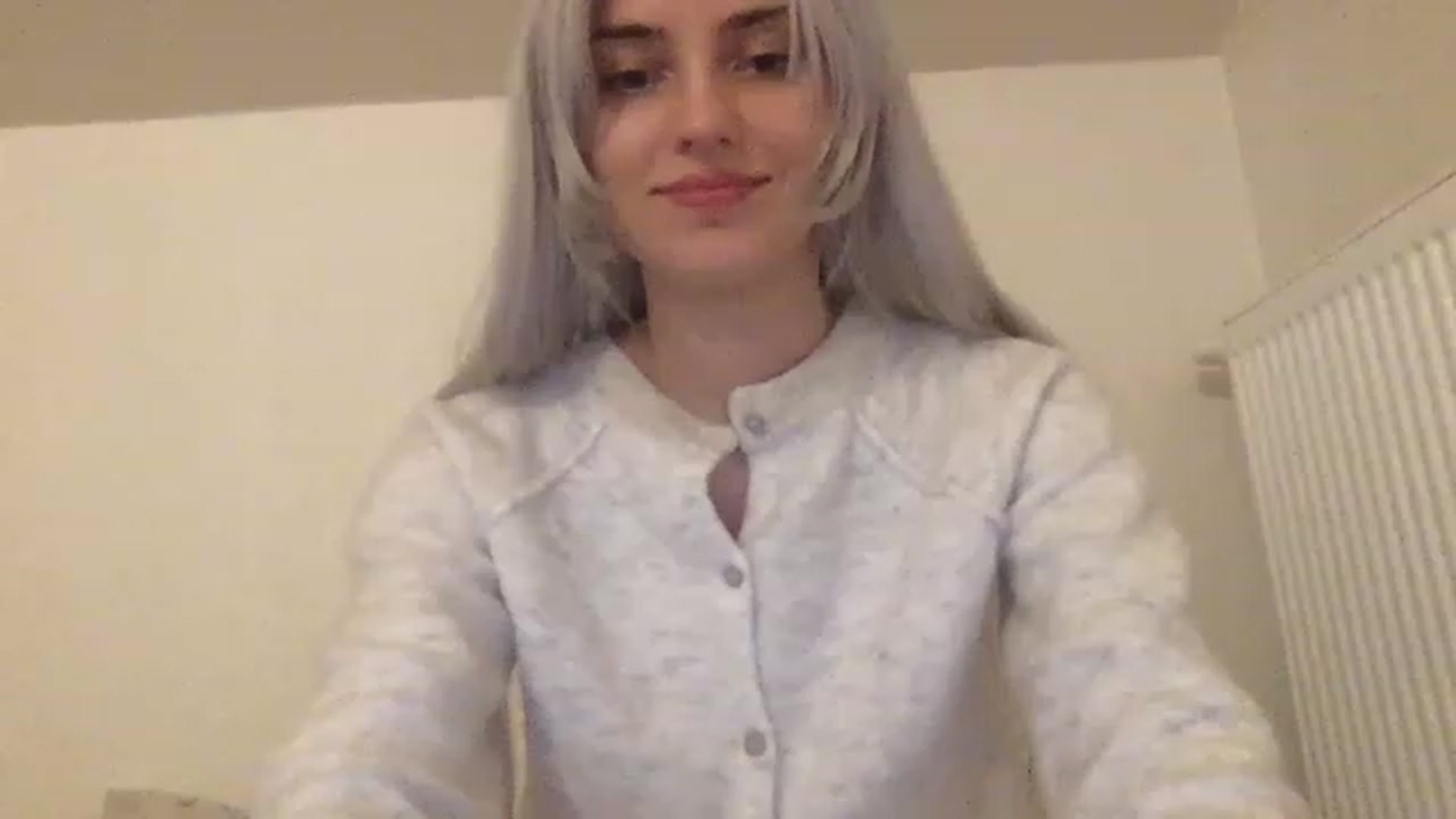 Gallery image thumbnail from LLuckyGirl's myfreecams stream on, 02/19/2023, 02:38 image 11 of 20