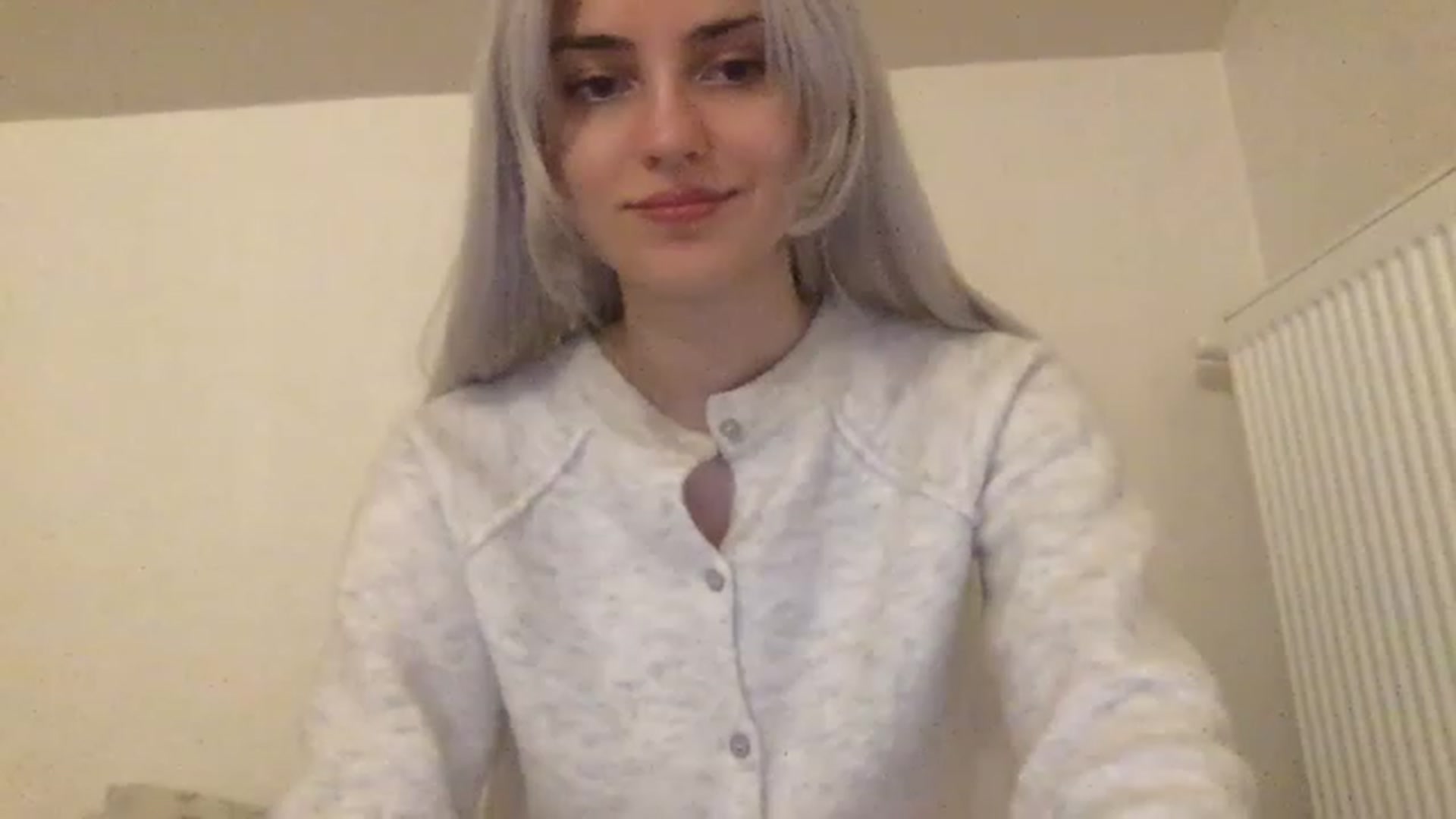 Gallery image thumbnail from LLuckyGirl's myfreecams stream on, 02/19/2023, 02:38 image 8 of 20